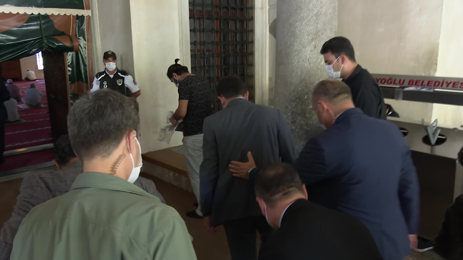 İMAMOĞLU’NDAN PİYALEPAŞA TURUNDA “DEPREM” MESAJI: SİYASETÇİLER SUSSUN, AKIL KONUŞSUN