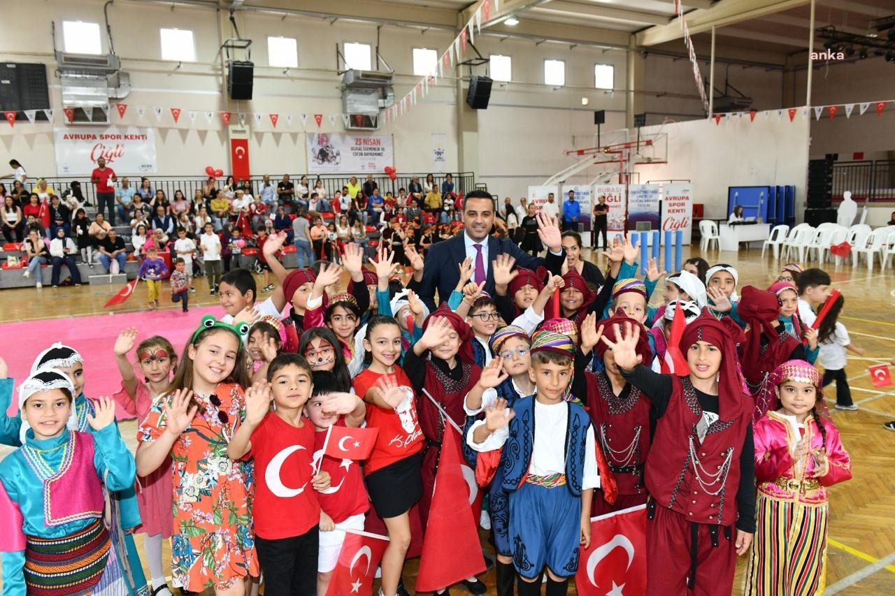 23 NİSAN ÇİĞLİ’DE COŞKUYLA KUTLANDI