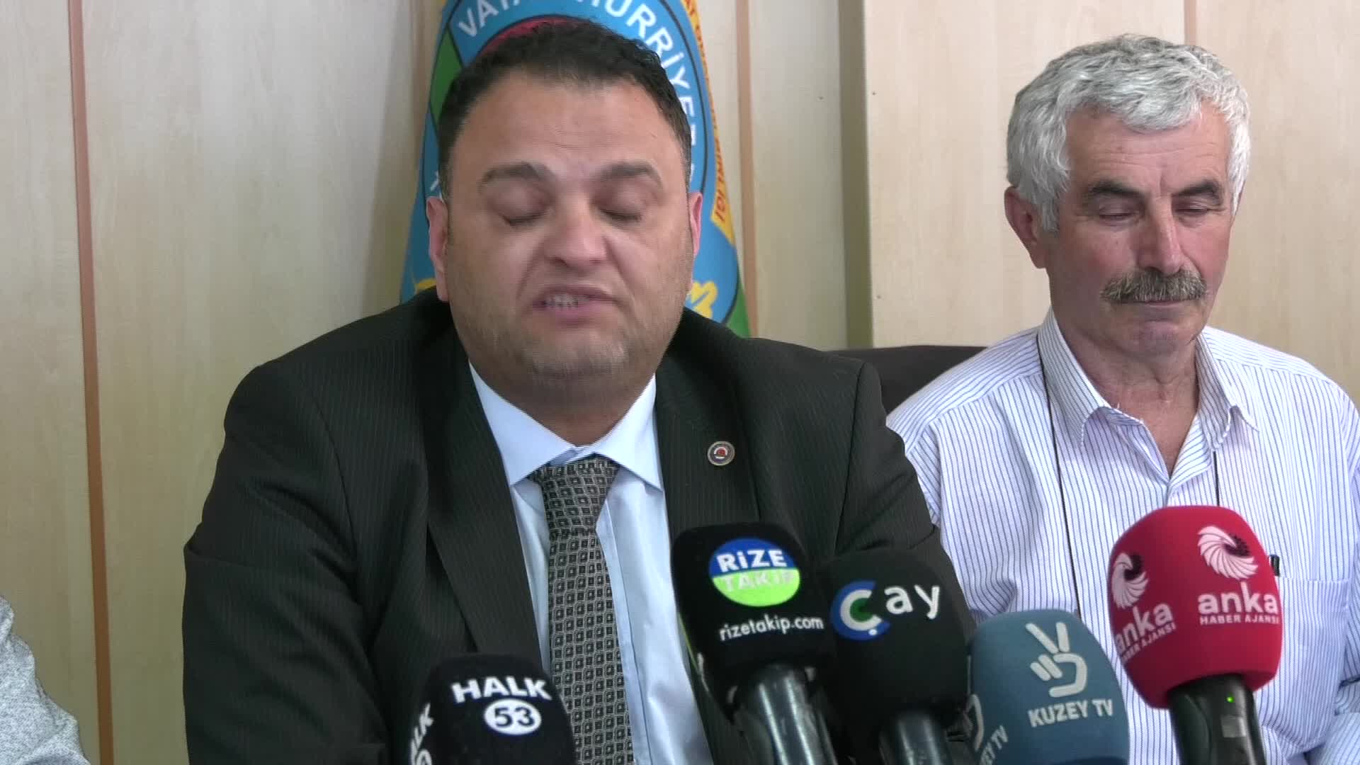 KARADENİZ İLLERİ ZİRAAT ODASI BAŞKANLARI 2024 YILI YAŞ ÇAY FİYATI İÇİN HÜKÜMETE ÇAĞRIDA BULUNDU: "YAŞ ÇAY FİYATI EN AZ 25 TL OLMALIDIR”