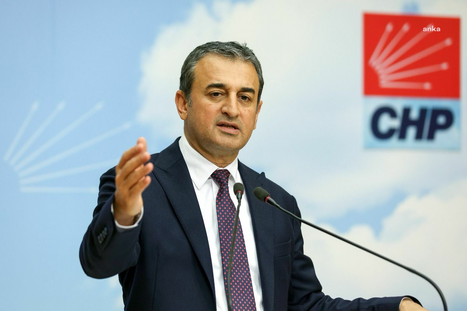 BURHANETTİN BULUT’TAN KAMU HARCAMALARINDA TASARRUF ÇAĞRISI YAPAN ERDOĞAN’A: “TASARRUFU SARAY’DAN BAŞLATIN”