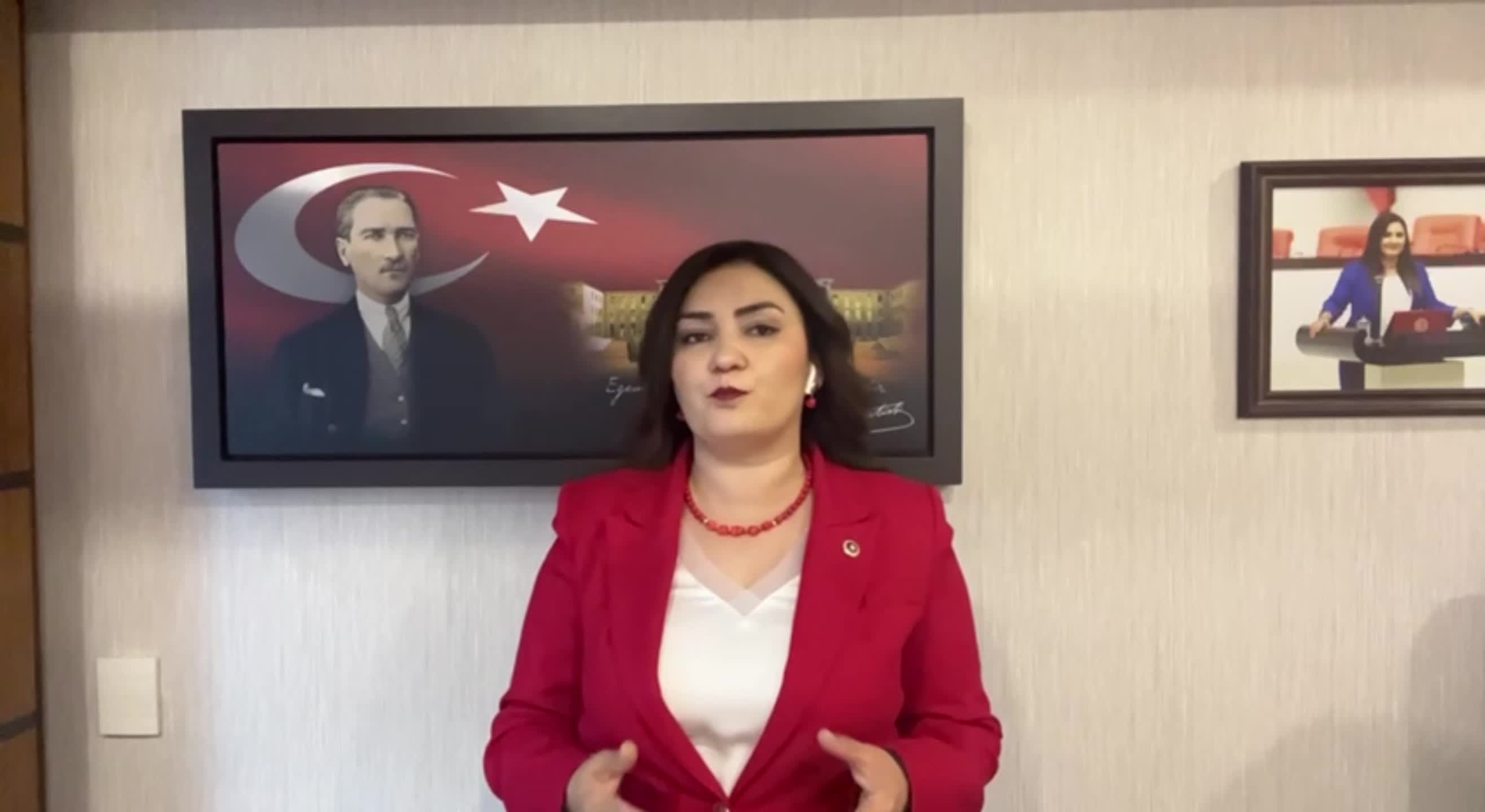 SEVDA ERDAN KILIÇ: İKTİDARIN SÖZÜNE GÜVENİP TELEFON ALAN GENÇLER VERGİ İADESİNİ HÂLÂ ALAMADI. AKP’NİN BU KOPYALA YAPIŞTIR VAADİ DE FİYASKOYLA SONUÇLANDI