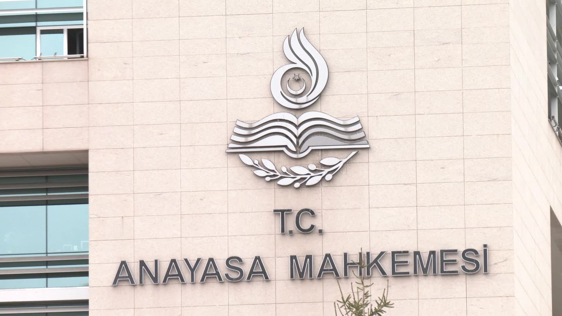 CHP, SAĞLIKLA İLGİLİ TORBA YASANIN İPTALİ İÇİN AYM'YE DAVA AÇTI: “BAZI ŞİRKETLERİN KARLARINI MAKSİMİZE ETMEK İÇİN TBMM ÇALIŞTIRILIRSA CHP BUNLARIN İPTALİ İÇİN AYM’YE GELMEYE DEVAM EDECEK”
