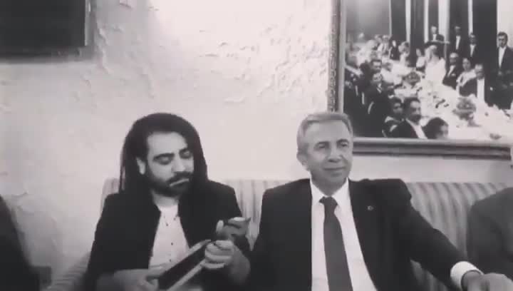 KARADENİZLİ MÜZİSYEN SELÇUK BALCI KORONAVİRÜSE YAKALANDI
