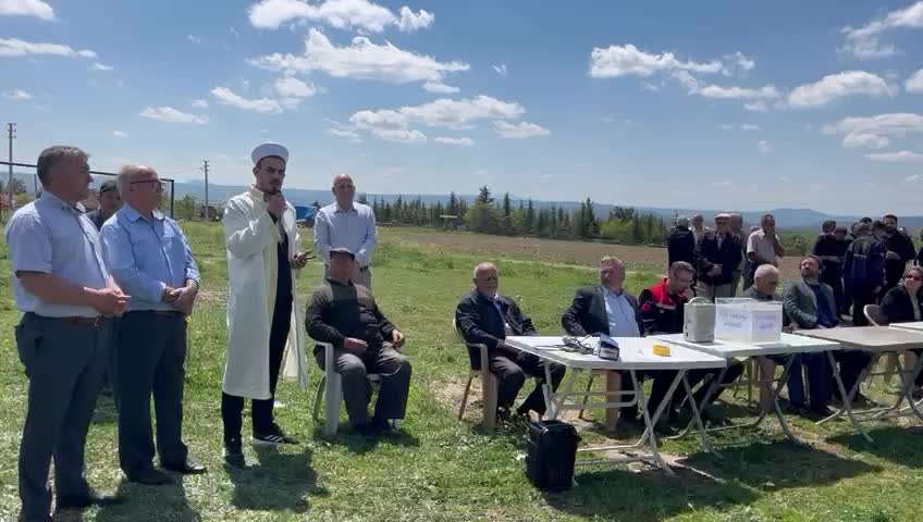 UŞAK'IN AKTAŞ KÖYÜNDE YAĞMUR DUASI YAPILDI