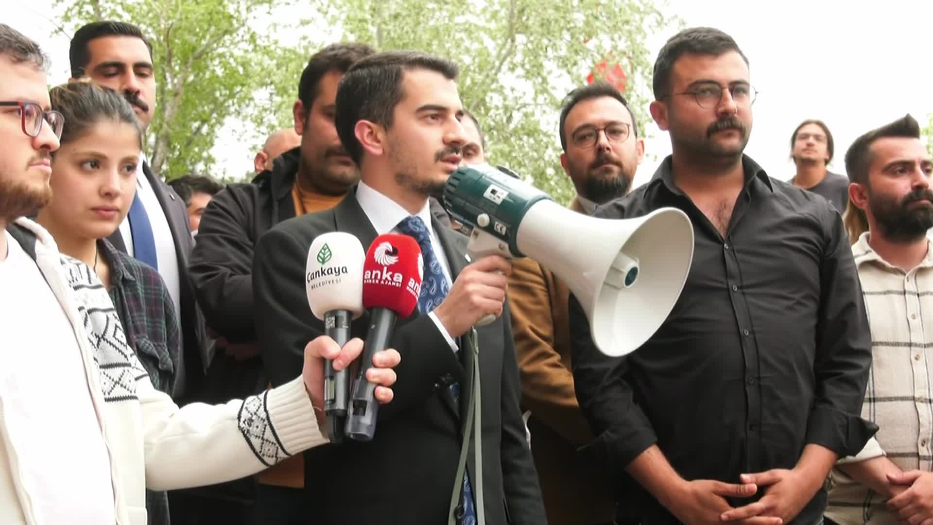 ODTÜ'LÜ ÖĞRENCİLERİN BAHAR ŞENLİĞİNİN DEVRİM STADYUMU'NDA YAPILMASI TALEBİ... ÇANKAYA BELEDİYE BAŞKANI GÜNER, ODTÜ REKTÖRÜ İLE GÖRÜŞTÜ
