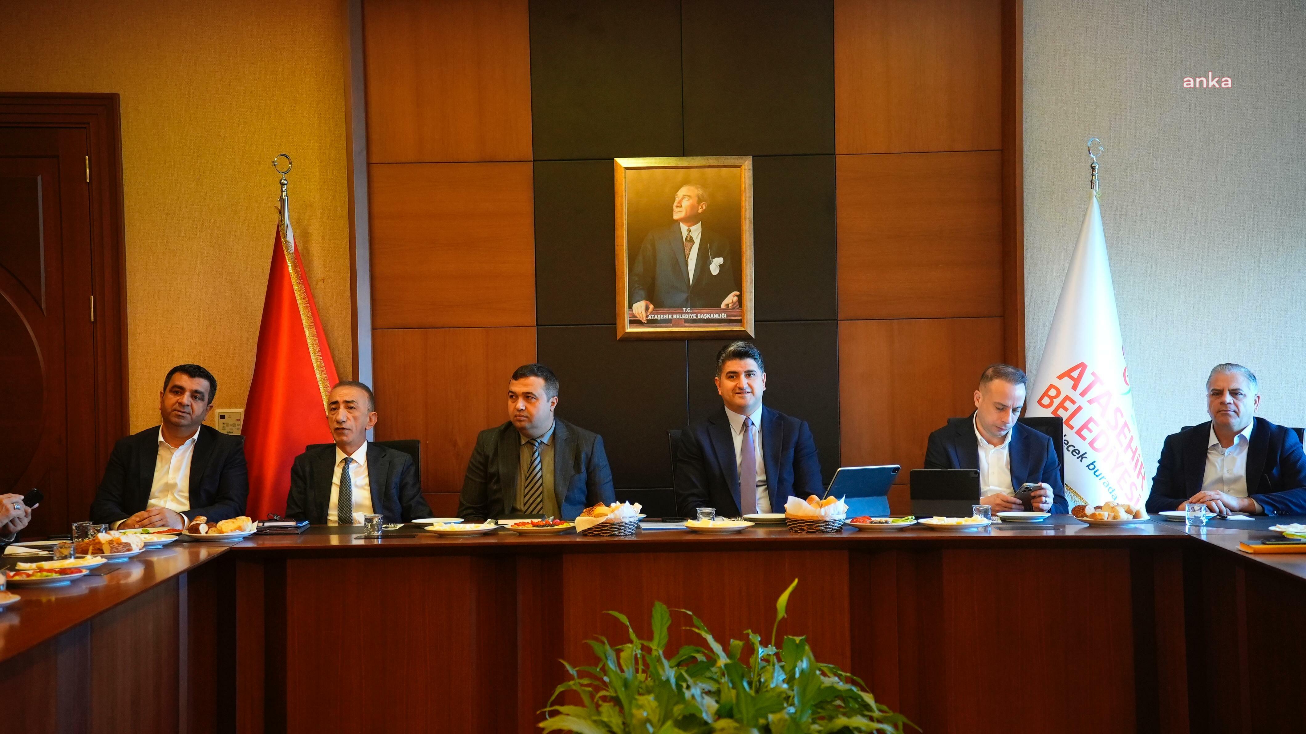 ATAŞEHİR BELEDİYE BAŞKANI ADIGÜZEL, MUHTARLARLA BİR ARAYA GELDİ