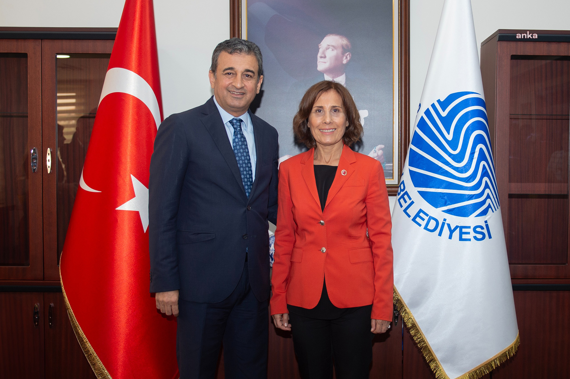 BURHANETTİN BULUT’TAN SEYHAN BELEDİYE BAŞKANI OYA TEKİN’E ZİYARET
