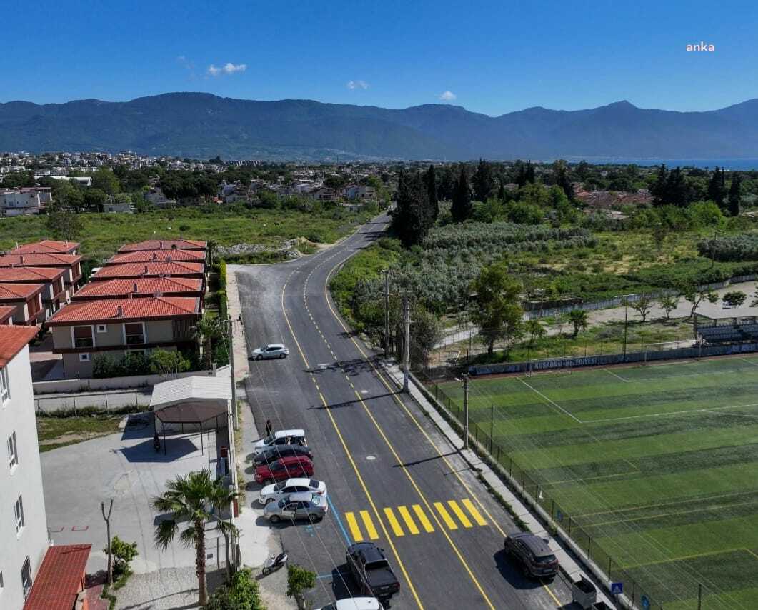 KUŞADASI BELEDİYESİ, YOL ÇALIŞMALARINI SÜRDÜRÜYOR