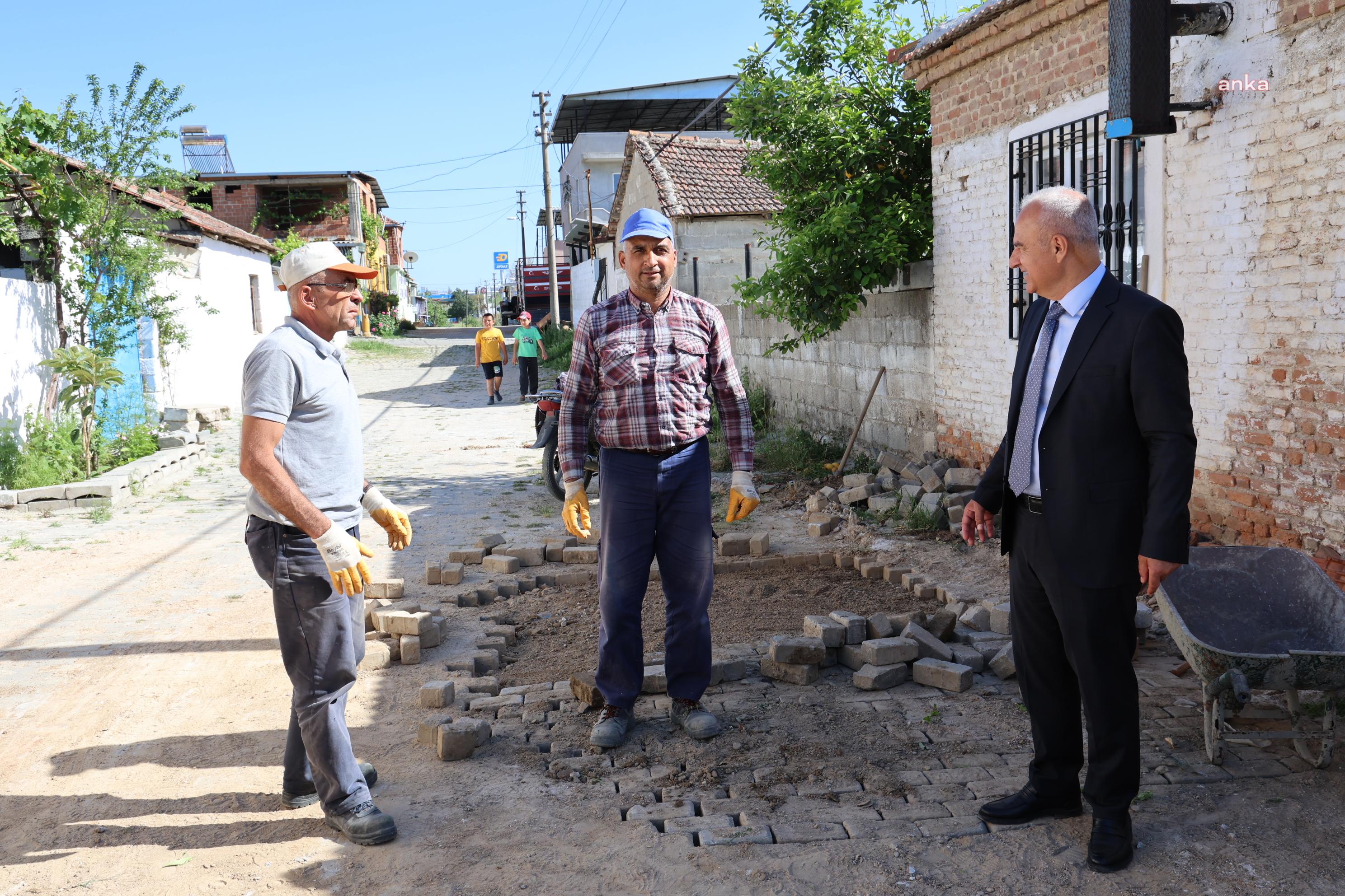 ÇİNE BELEDİYE BAŞKANI KIVRAK, SAHA ÇALIŞMALARINI YERİNDE TAKİP EDİYOR
