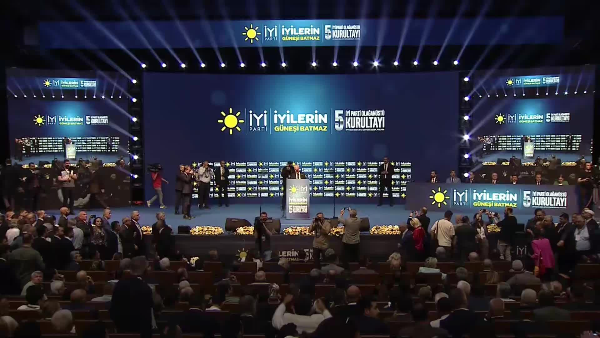 İYİ PARTİ GENEL BAŞKAN ADAYI KORAY AYDIN: “ACİL BİR DEĞERLENDİRME YAPMAZ, DEĞERLENDİRMEDE BULUNMAZSAK BU KÖTÜ TABLO SÜREKLİ HALE GELECEKTİR”