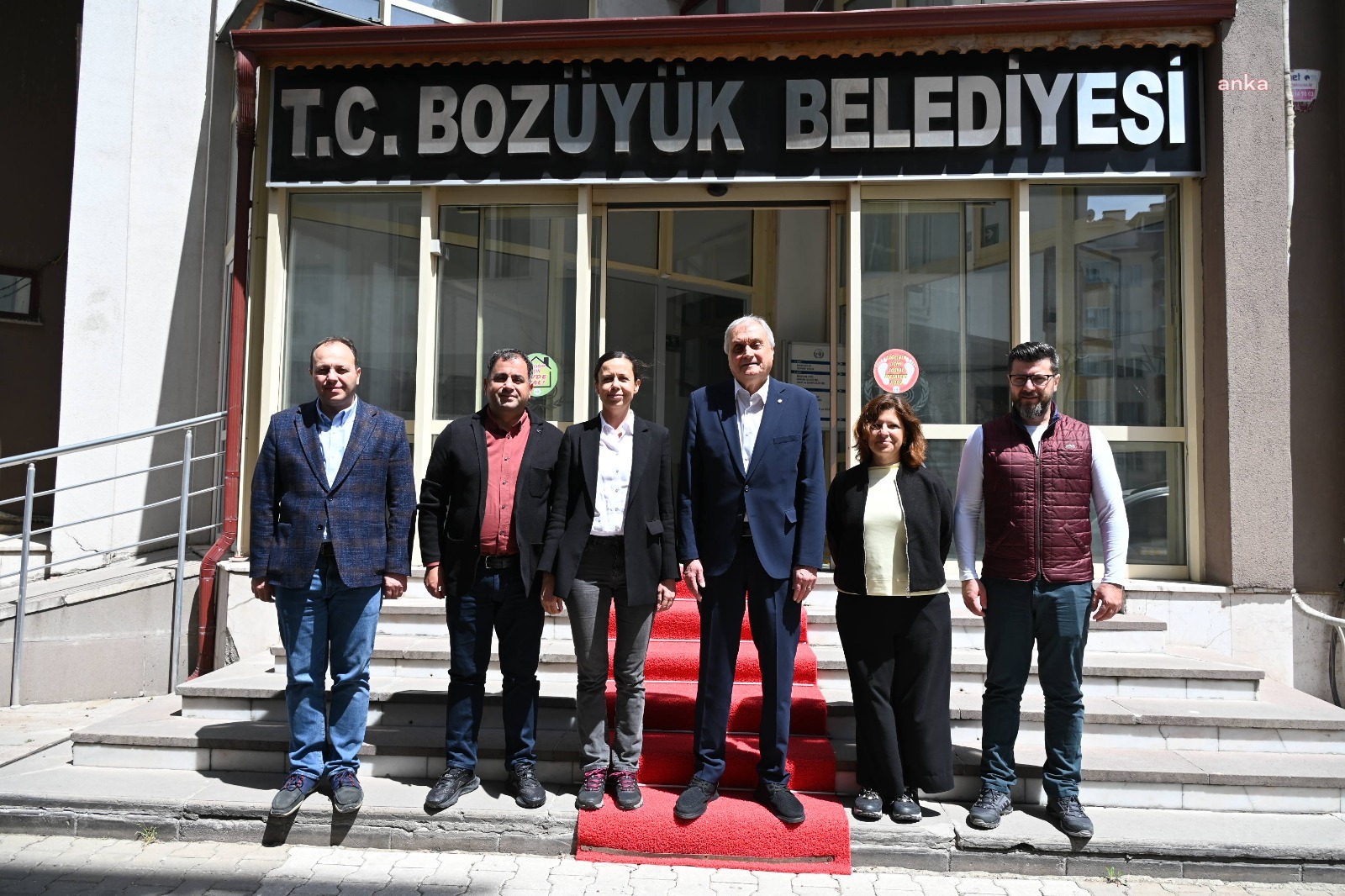 BOZÜYÜK BELEDİYE BAŞKANI BAKKALCIOĞLU, İBB HEYETİYLE BİR ARAYA GELDİ