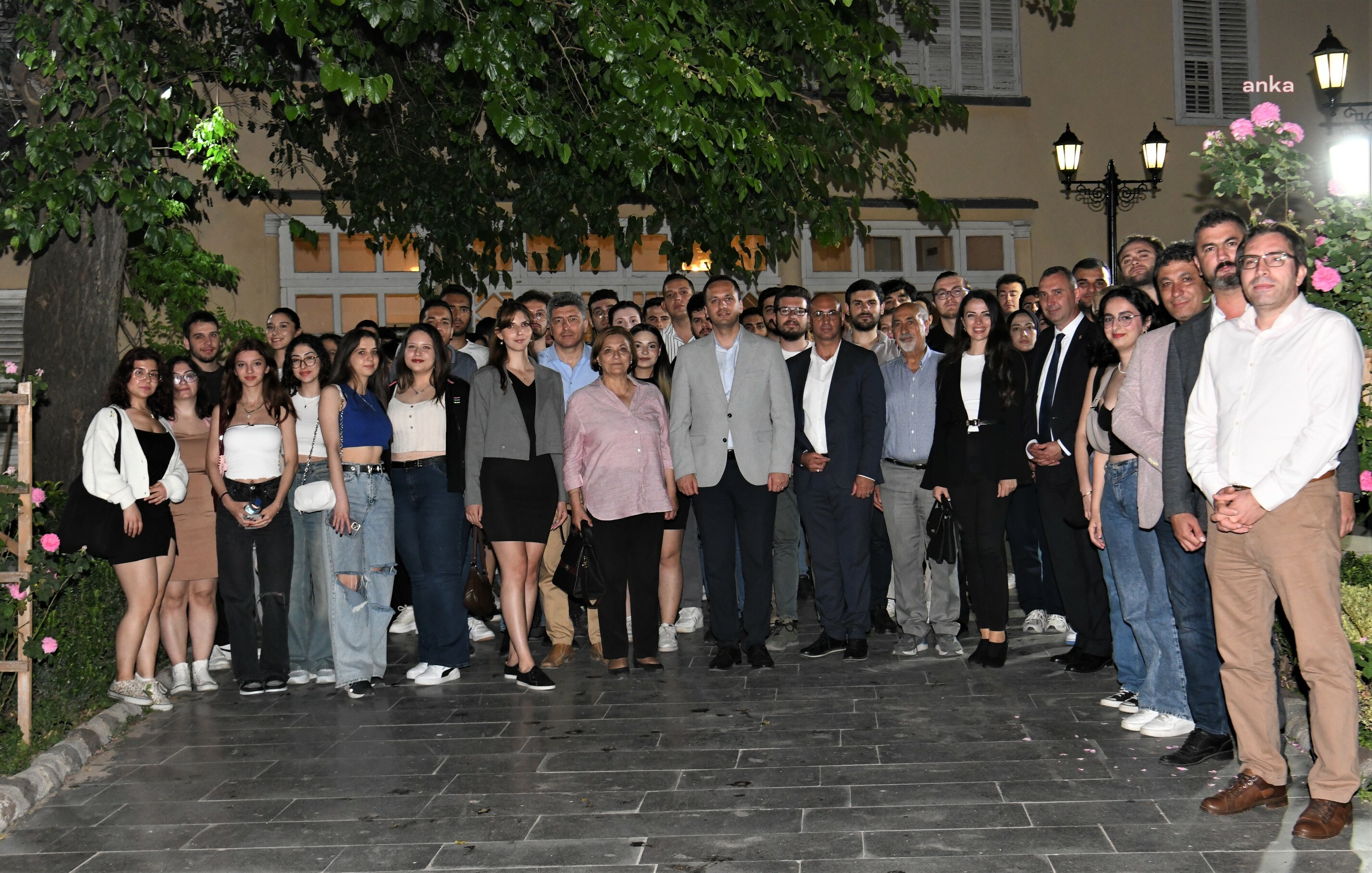 BORNOVA BELEDİYE BAŞKANI ÖMER EŞKİ: “ATATÜRKÇÜ DÜŞÜNCE DERNEĞİ'NDEN GELECEK HER TÜRLÜ TALEBE KAPILARIMIZ SONUNA KADAR AÇIK”