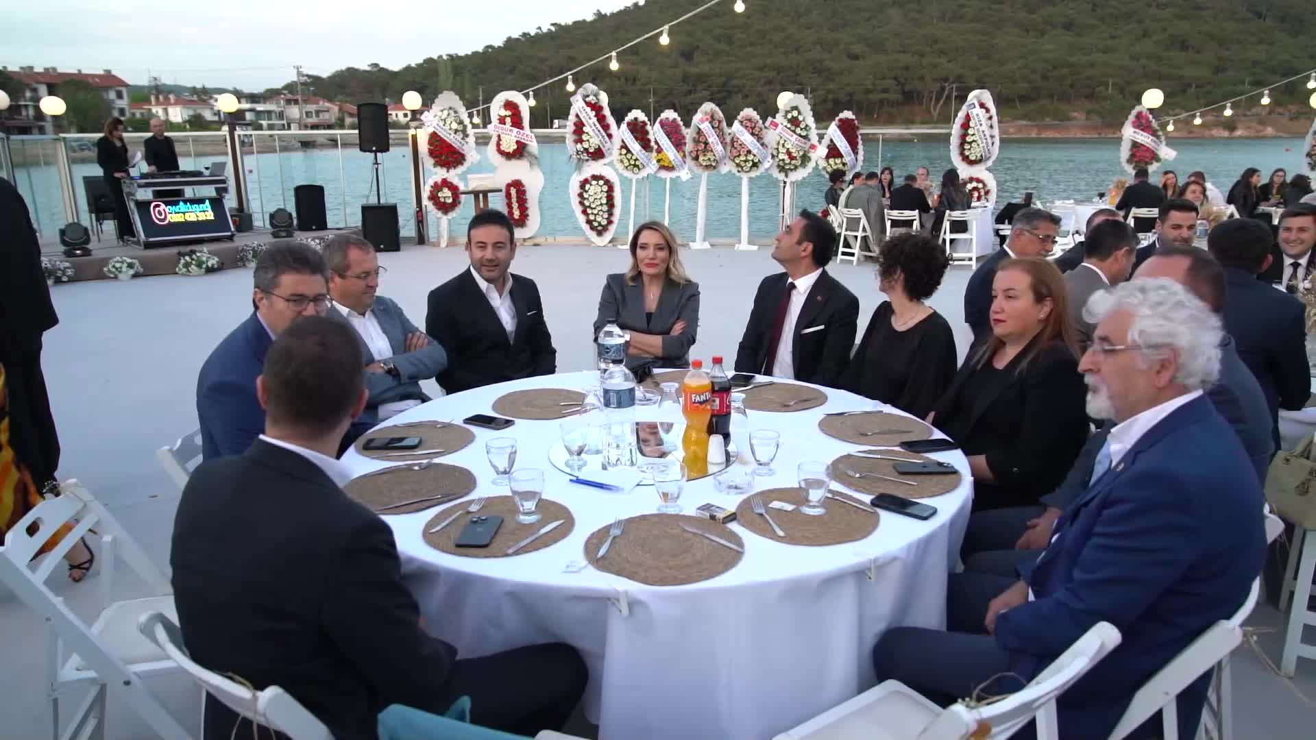 BALIKESİR BÜYÜKŞEHİR BELEDİYE BAŞKANI AHMET AKIN, CHP PM ÜYESİ UMUT DİKİLİ'NİN NİKAHINI KIYDI