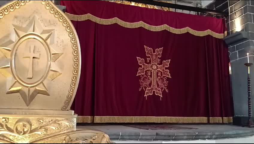 DİYARBAKIR’DA PASKALYA BAYRAMI SURP GİRAGOS KİLİSESİ'NDE AYİNLE KUTLANDI