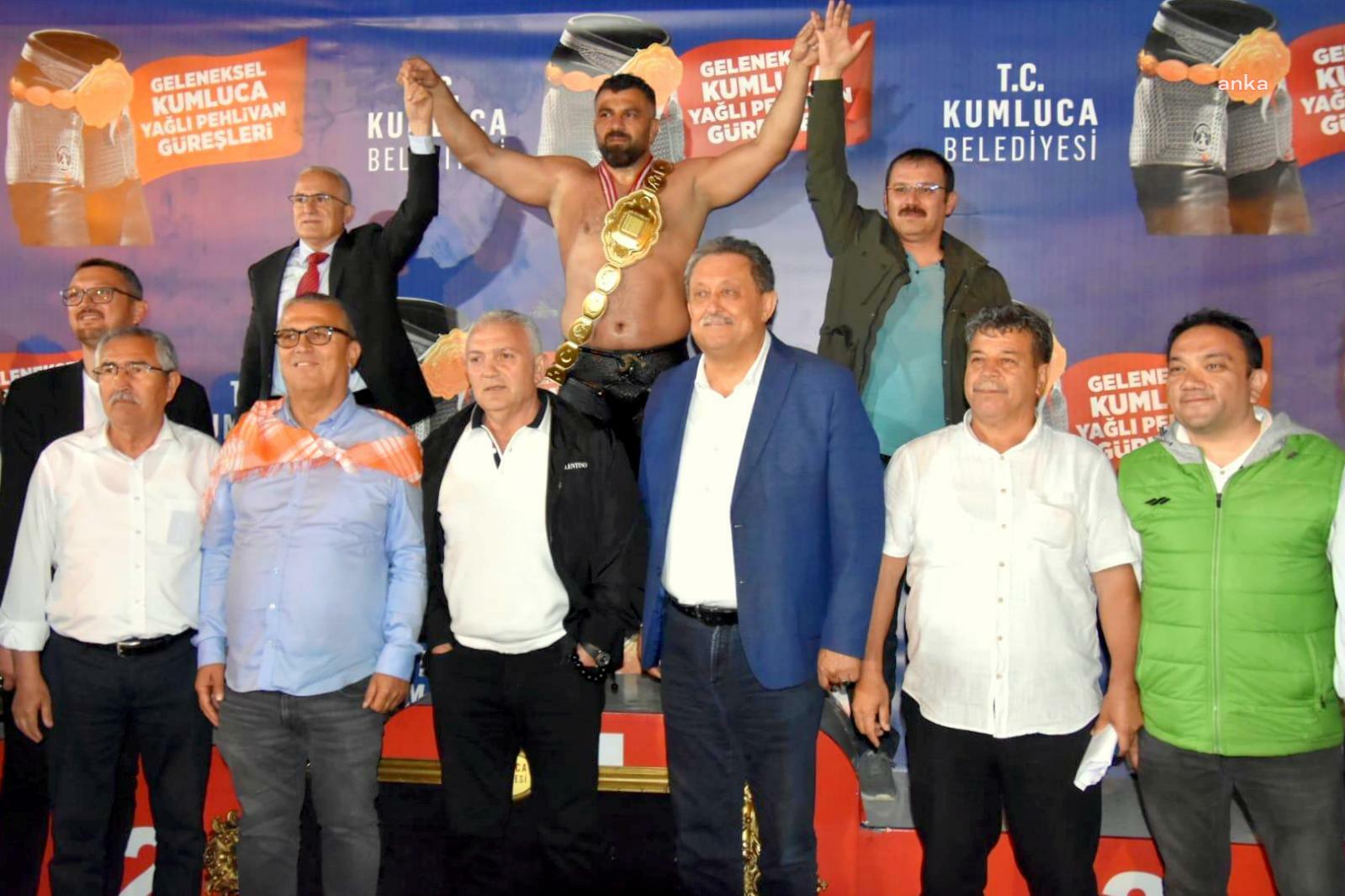 KUMLUCA’DA BAŞPEHLİVAN MANAVGAT BELEDİYESİ’NİN SPORCUSU FATİH ATLI OLDU