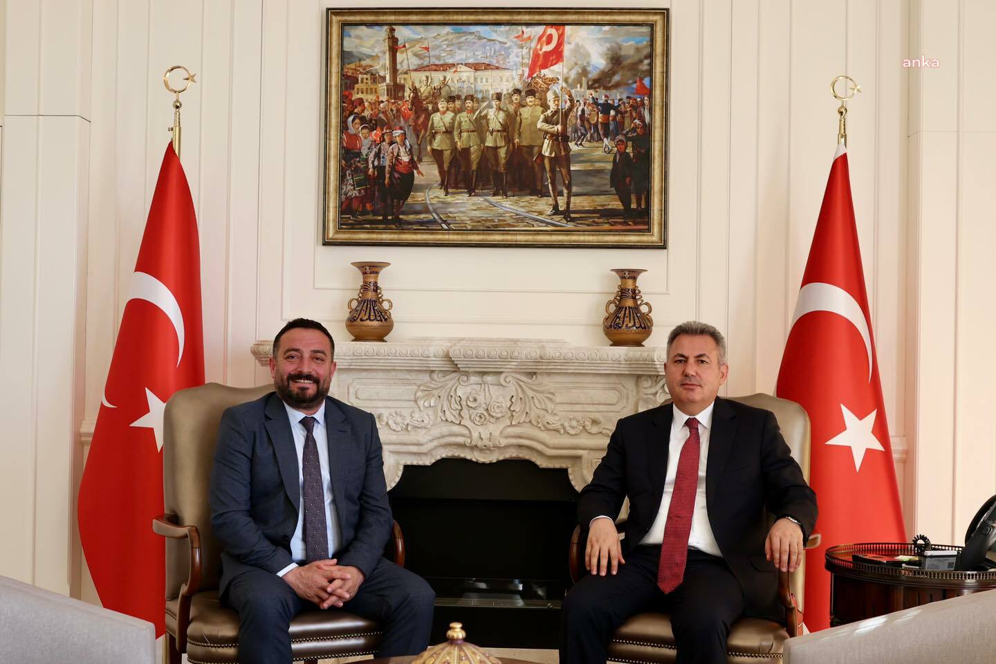 ÖDEMİŞ BELEDİYE BAŞKANI MUSTAFA TURAN, İZMİR VALİSİ SÜLEYMAN ELBAN’I ZİYARET ETTİ