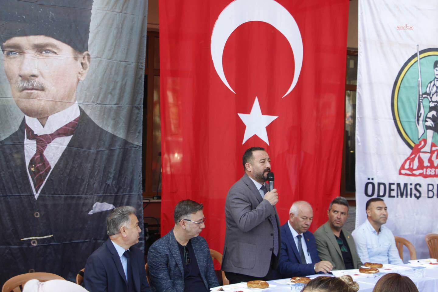 ÖDEMİŞ'TE BELEDİYE PERSONELİNE 27 BİN 100 TL PROMOSYON VERİLECEK