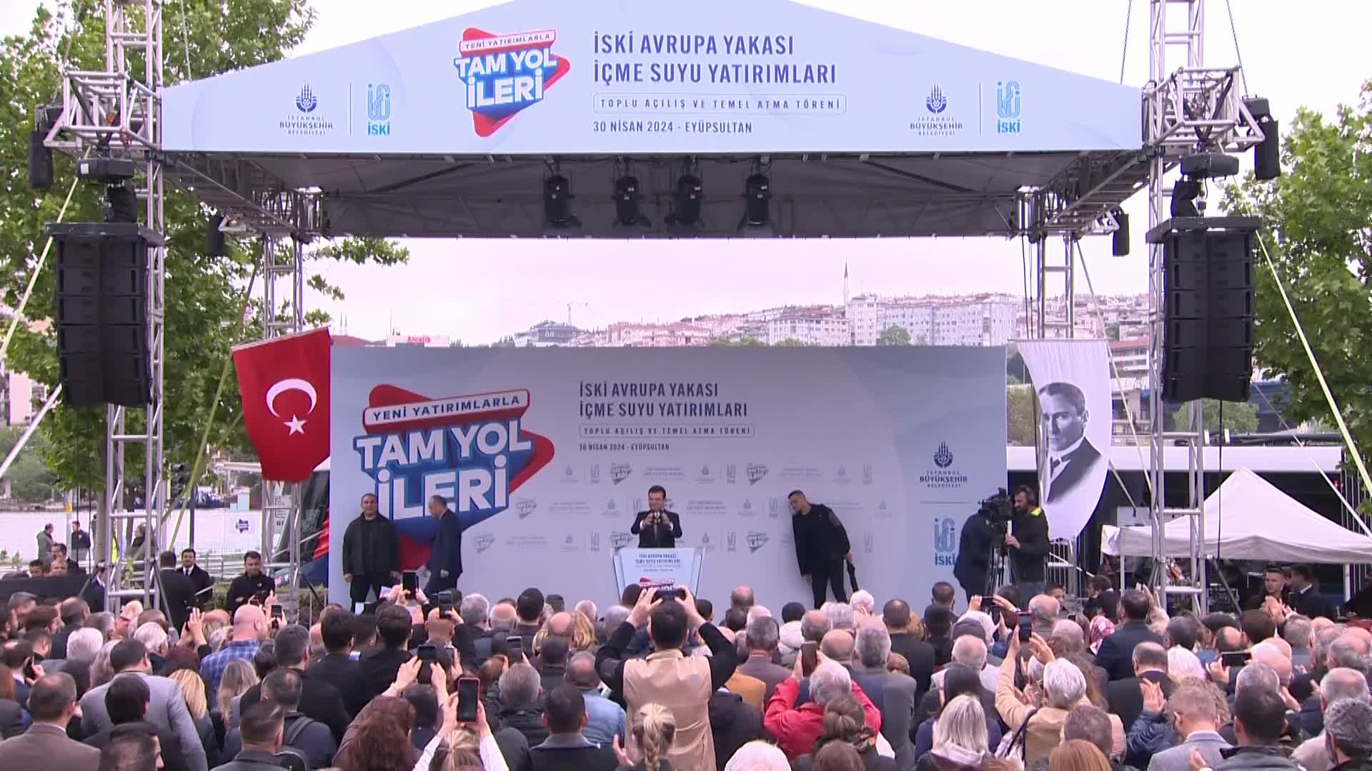 İMAMOĞLU’NDAN ‘1 MAYIS’ MESAJI: “İŞÇİMİZİN,  EMEKÇİMİZİN, EMEKLİMİZİN DERTLERİYLE DERTLENECEĞİZ”