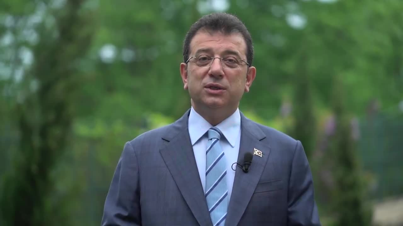 İMAMOĞLU: “EMEĞİN SÖMÜRÜLMEDİĞİ, SENDİKAL ÖRGÜTLENMENİN YAYGINLAŞTIĞI BİR TÜRKİYE’Yİ GERÇEKLEŞTİRME YOLUNDA 1 MAYIS İŞÇİ VE EMEKÇİ BAYRAMINIZ KUTLU OLSUN”
