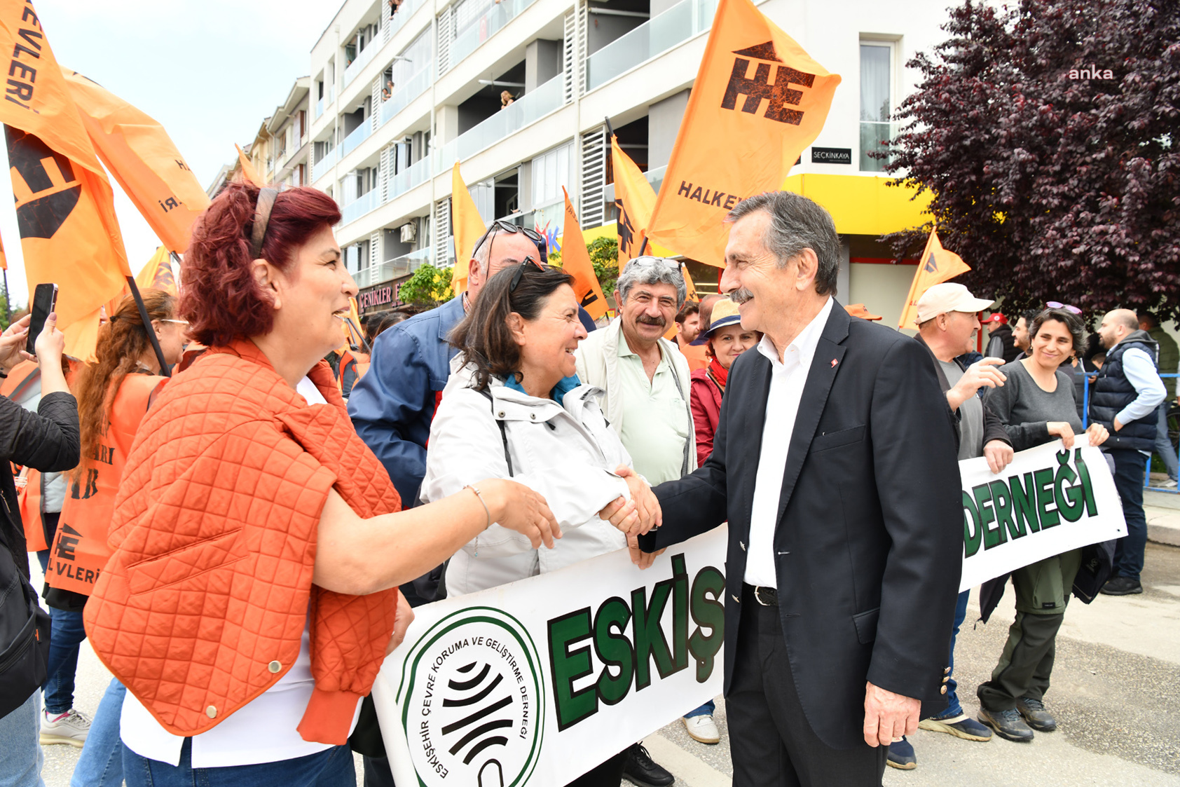 TEPEBAŞI BELEDİYE BAŞKANI ATAÇ, 1 MAYIS’I EMEKÇİLERLE KUTLADI