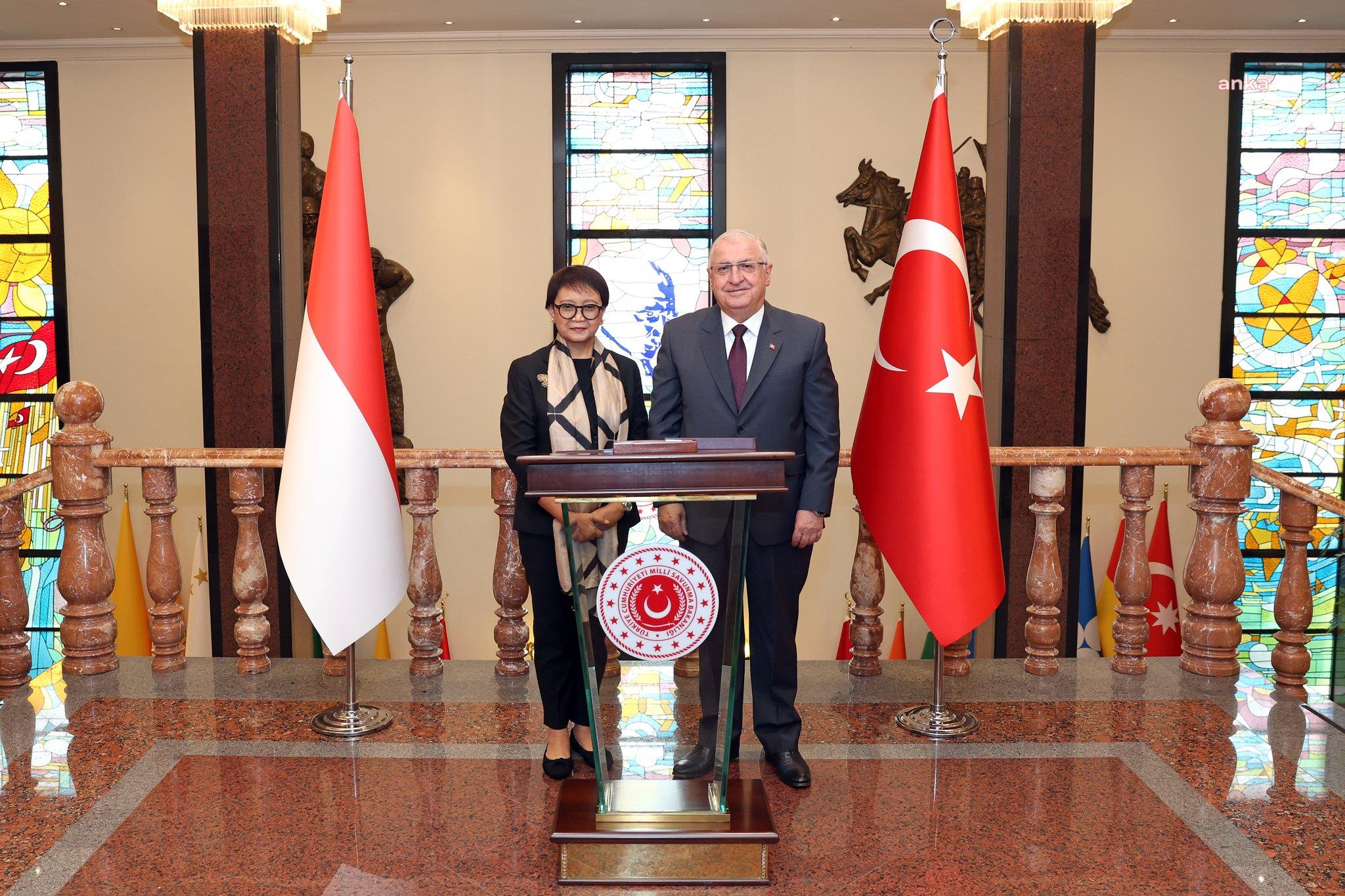 MİLLİ SAVUNMA BAKANI GÜLER, ENDONEZYA DIŞİŞLERİ BAKANI MARSUDİ İLE GÖRÜŞTÜ