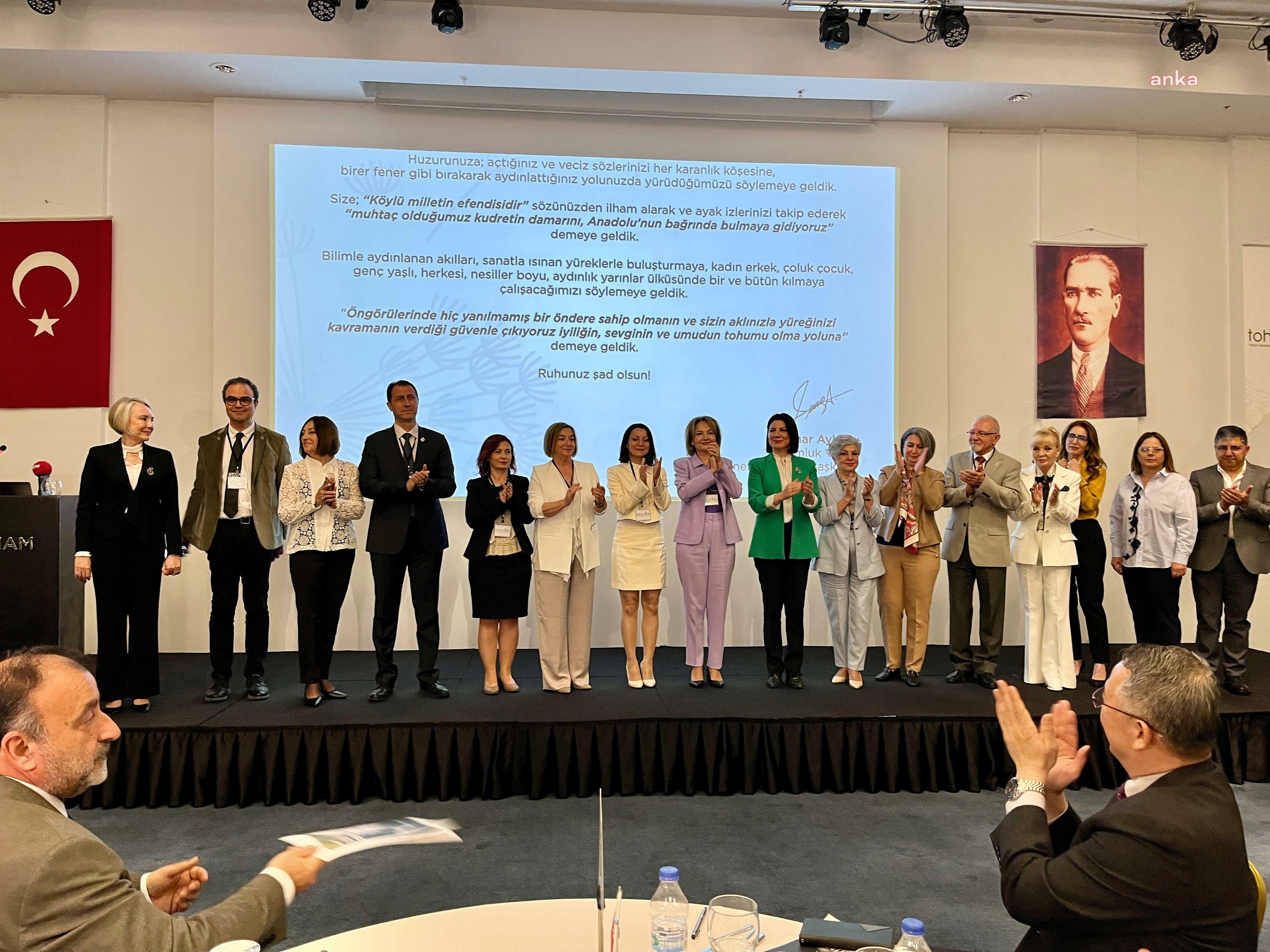 TOHUMLUK VAKFI'NIN DEPREM BÖLGESİNE YÖNELİK "DİJİTAL TOHUMLAR FİLİZLENİYOR" PROJESİ'NİN TANITIM TOPLANTISI ANKARA'DA YAPILDI