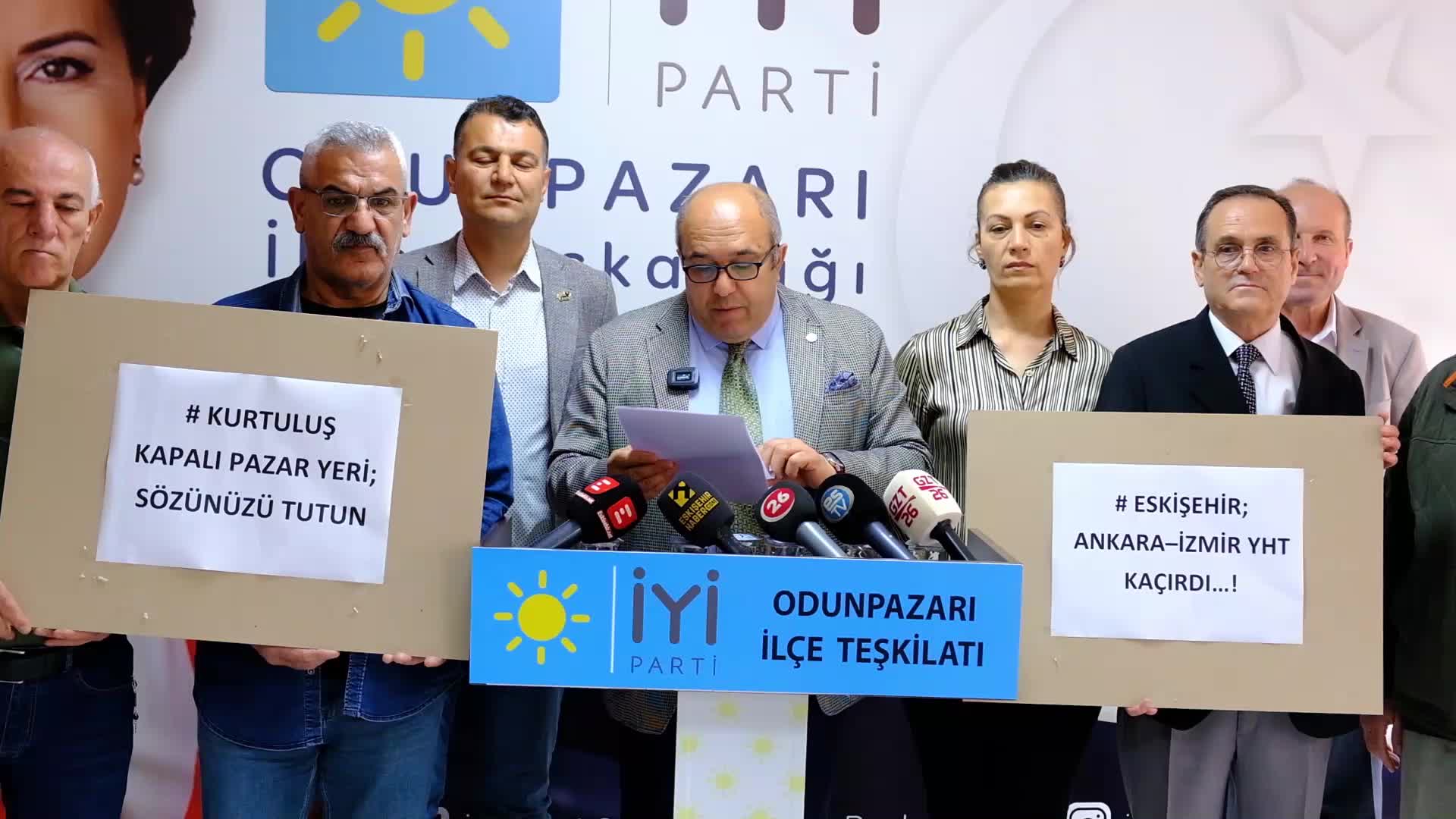 İYİ PARTİ ODUNPAZARI İLÇE BAŞKANI GÜROL YER: “ANKARA-İZMİR YHT PROJESİ’NDEN ÇOK NET GOL YEDİK"