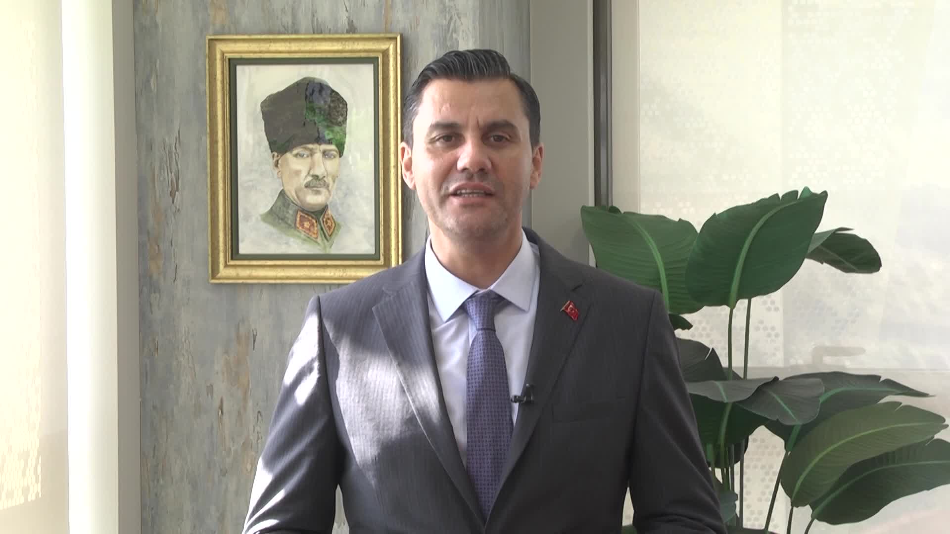 BAŞKAN FERDİ ZEYREK: “HAKKI VERİLMİŞ BİR DEMOKRASİNİN OLMAZSA OLMAZI ÖZGÜR BİR BASINDIR”
