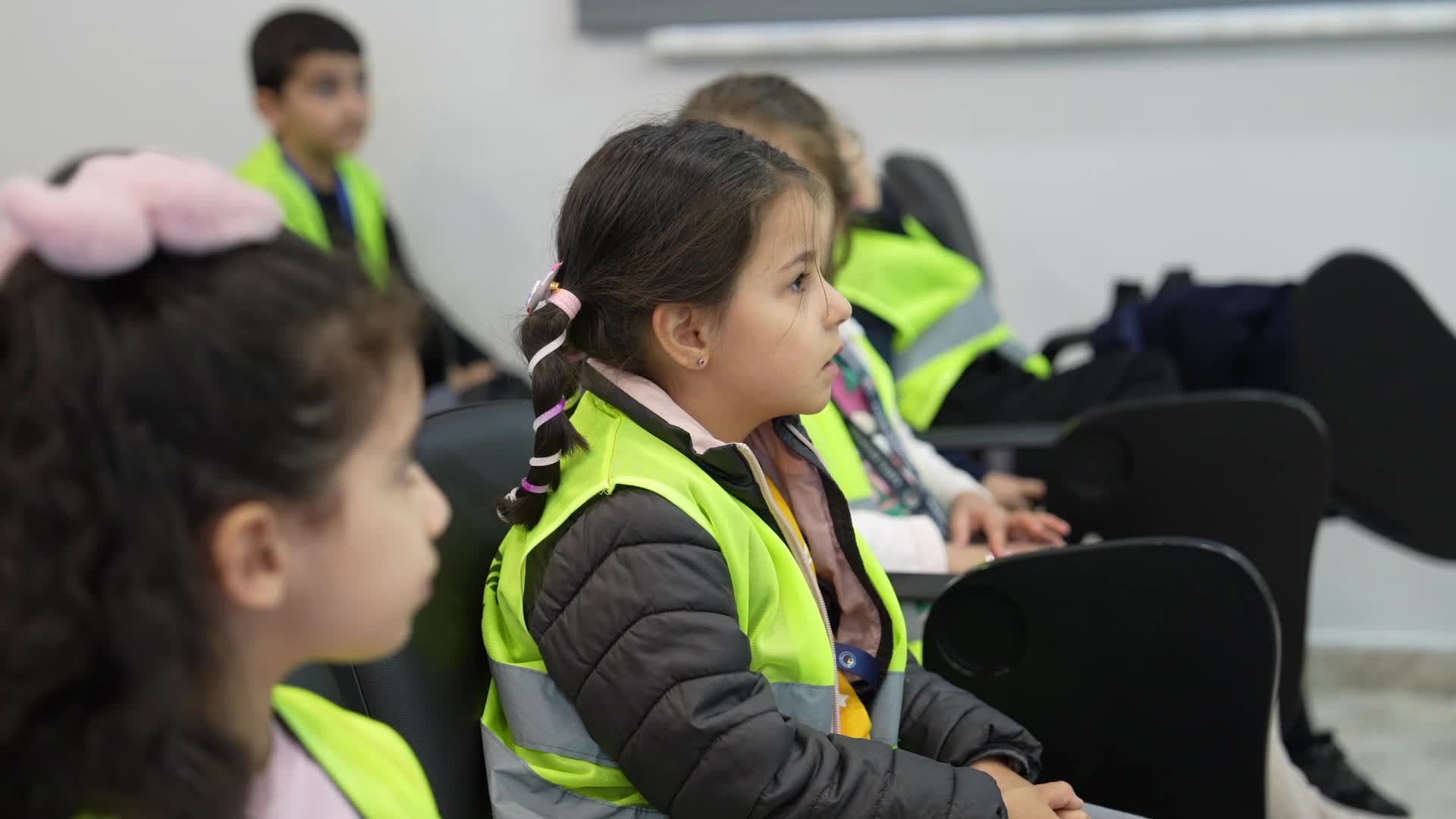 KARTAL BELEDİYESİ'NDEN ÇOCUKLARA TRAFİK VE İLK YARDIM EĞİTİMİ