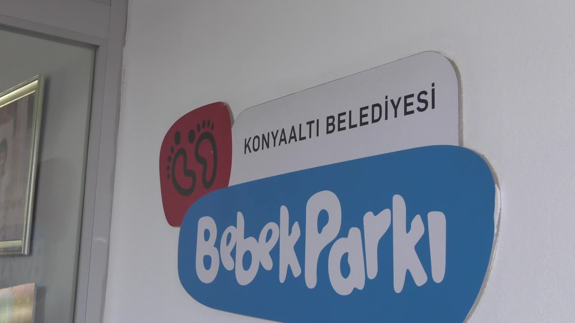 KONYAALTI BELEDİYESİ'NİN DÜZENLEDİĞİ "BEBEK GÜNLERİ"NDE ANNE VE ÇOCUK SAĞLIĞI SÖYLEŞİSİ
