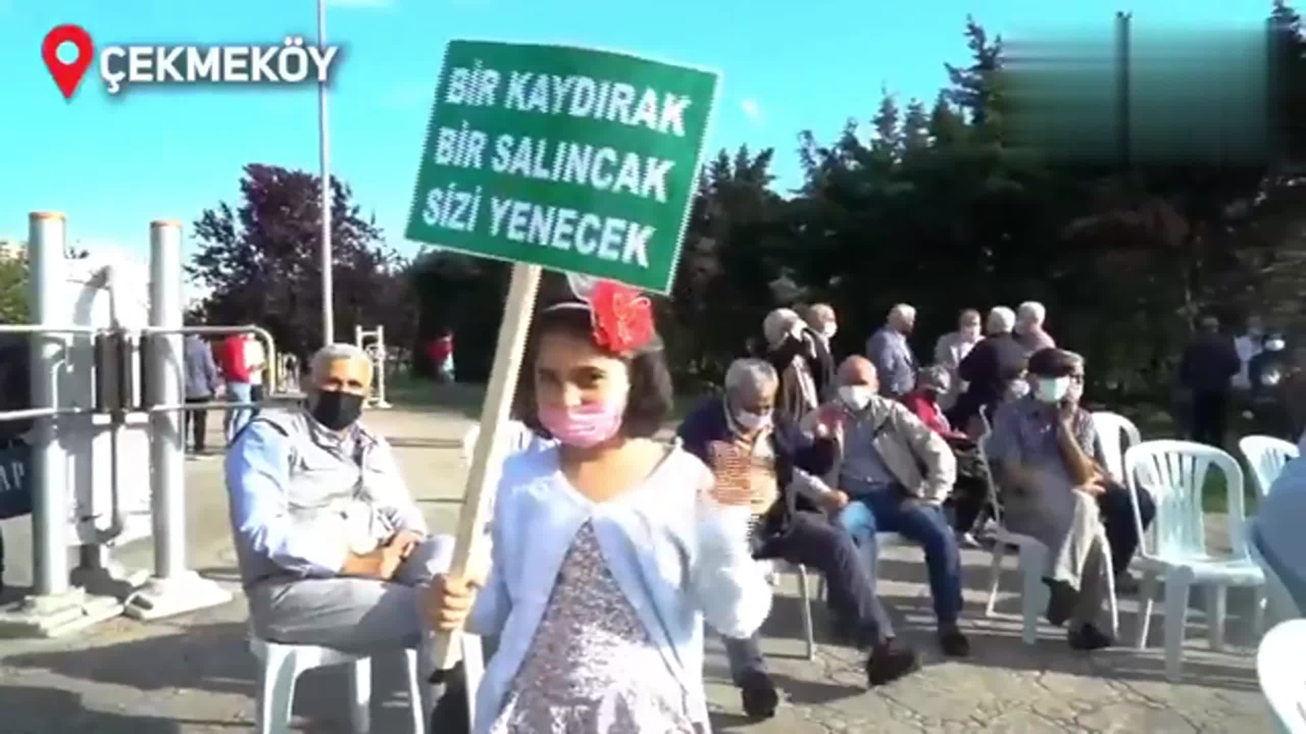 ÇEKMEKÖY BELEDİYESİ’NİN AKP'DEN CHP'YE GEÇMESİYLE ÇOCUK PARKI AKARYAKIT İSTASYONU OLMAKTAN KURTULDU
