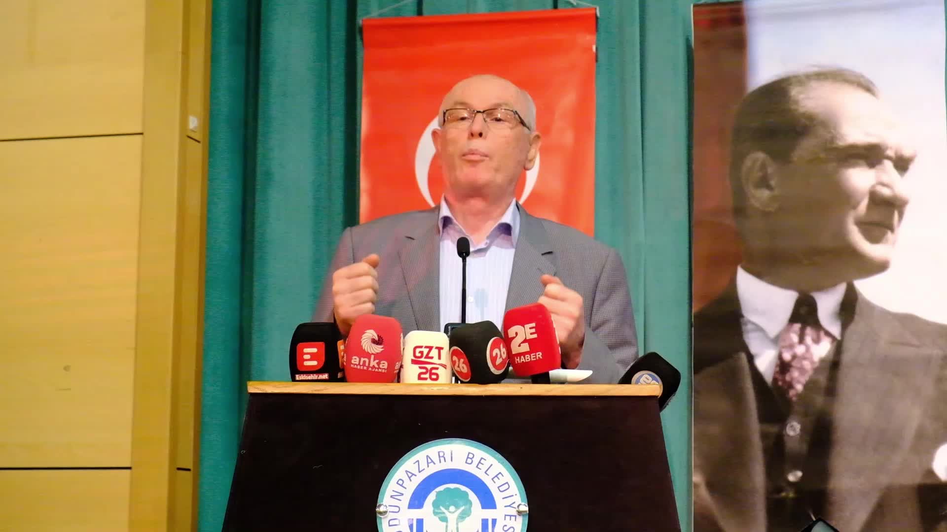 GÖKHAN GÜNAYDIN: “SİZİN GÜNDEMİNİZ ISTAKOZ OLABİLİR, BİZİM GÜNDEMİMİZ HALKIN SORUNLARI”