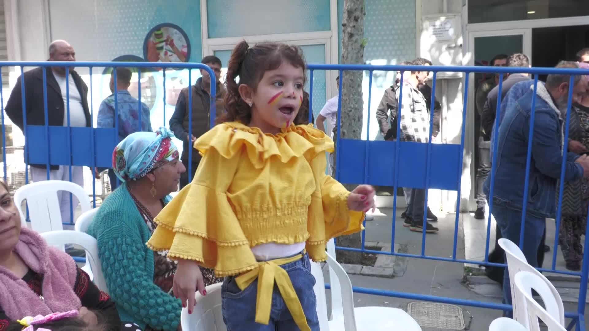 ESENYURT BELEDİYE BAŞKANI ÖZER, HIDIRELLEZ NEŞESİNE ORTAK OLDU
