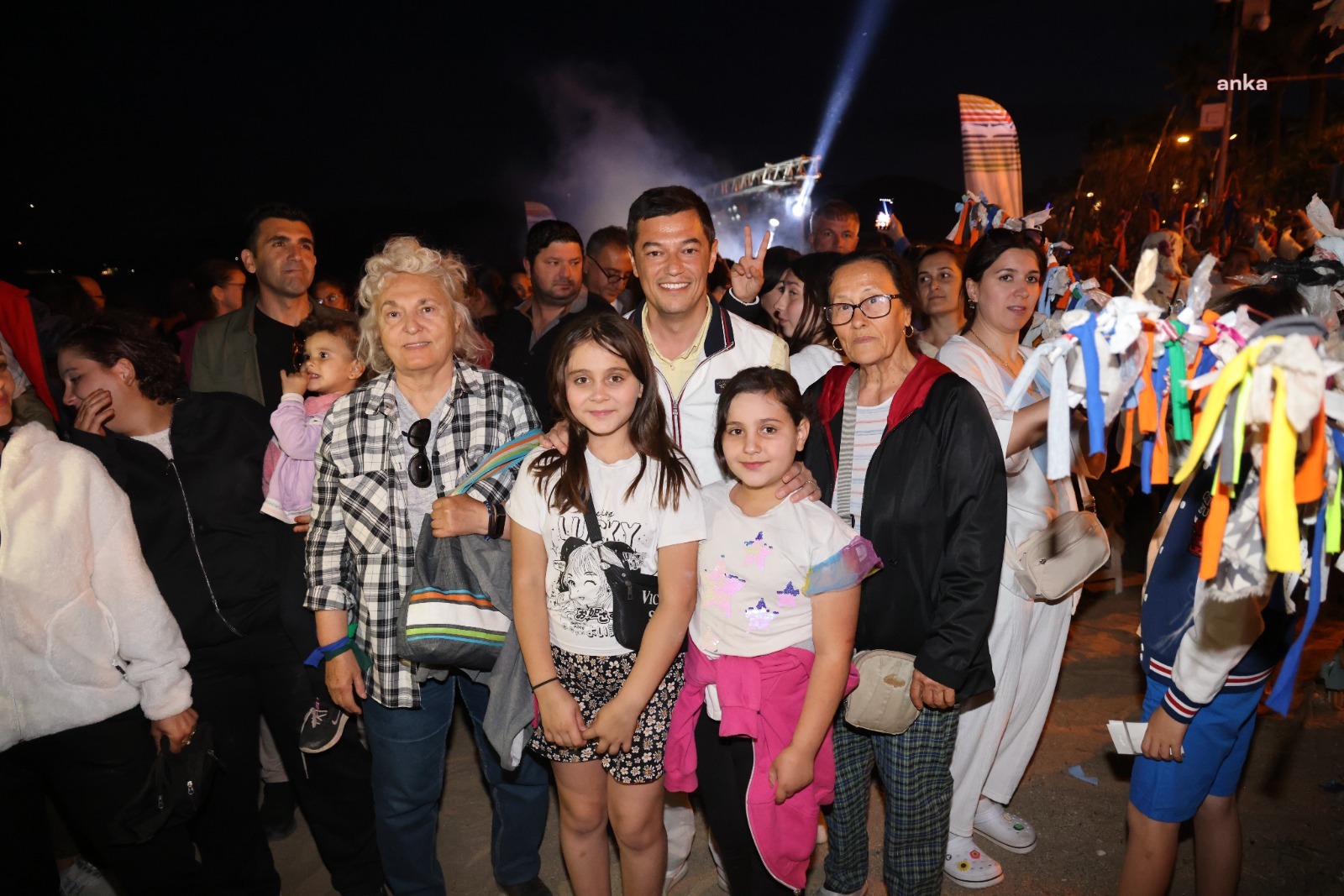 MARMARİS'TE HIDIRELLEZ COŞKUYLA KUTLANDI
