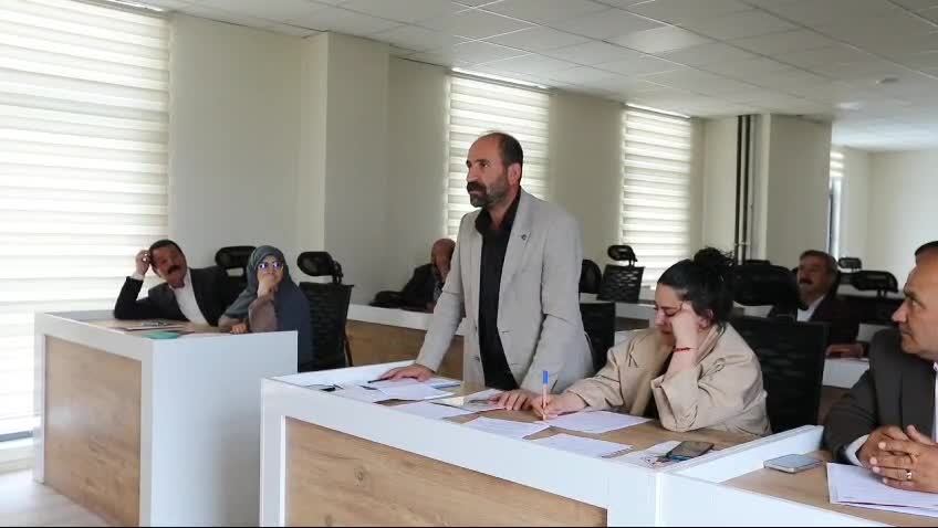 VAN BAŞKALE BELEDİYESİ'NİN İLK GÜNDEMİ 'KURUMLARA DEVREDİLEN TAŞINMAZLARIN GERİ ALINMASI' OLDU