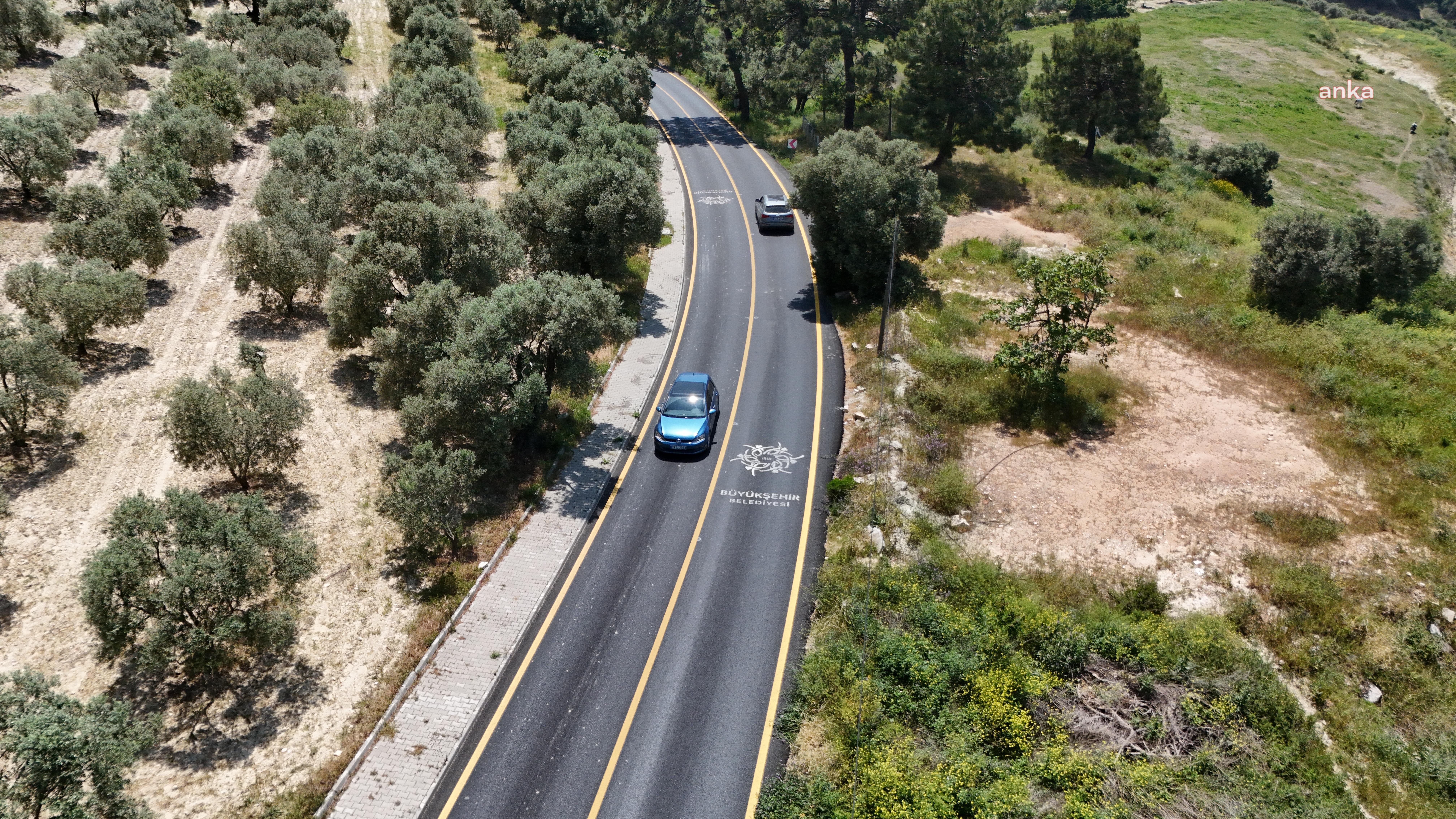 AYDIN BÜYÜKŞEHİR BELEDİYESİ’NDEN KUŞADASI’NDA YOL ÇALIŞMASI