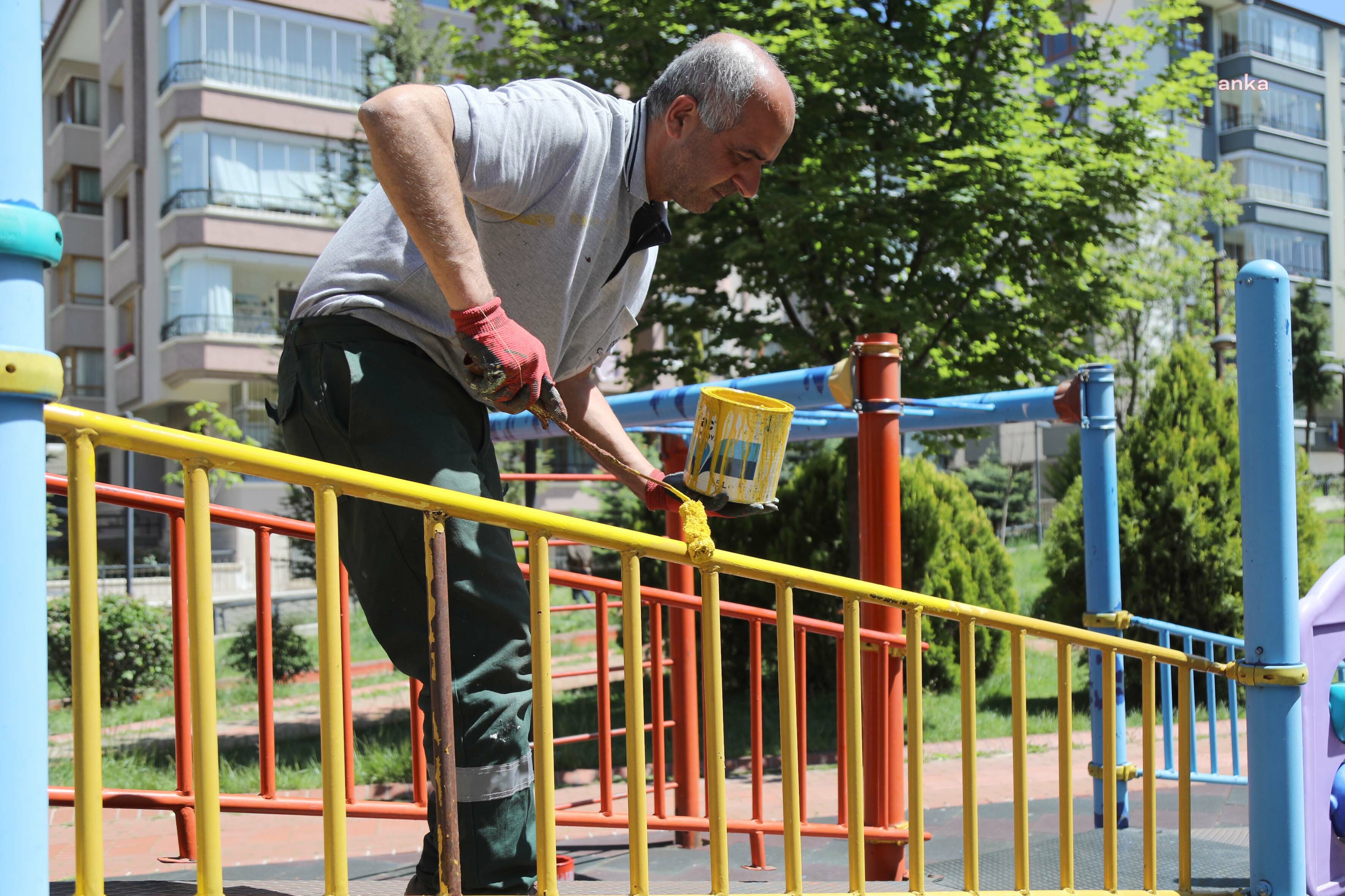 ÇANKAYA  BELEDİYESİ'NDEN PARKLARDA BAKIM ÇALIŞMASI