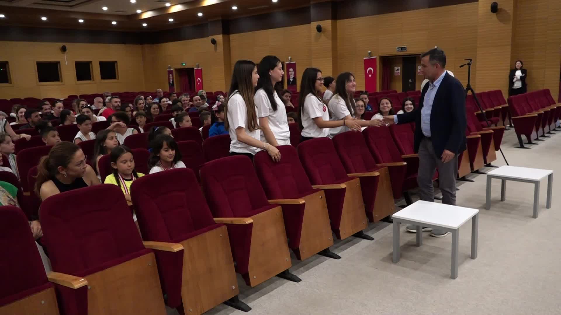 MANAVGAT BELEDİYE BAŞKANI KARA, BAŞARILI SPORCULAR İLE BİR ARAYA GELDİ