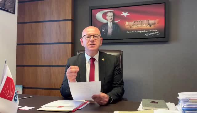 SERKAN SARI: “EMEKLİMİZİN YAŞAM KALİTESİNİ ESKİ SEVİYESİNE DÖNDÜRMEZSENİZ SALTANATINIZ SİZE HARAM OLACAKTIR”