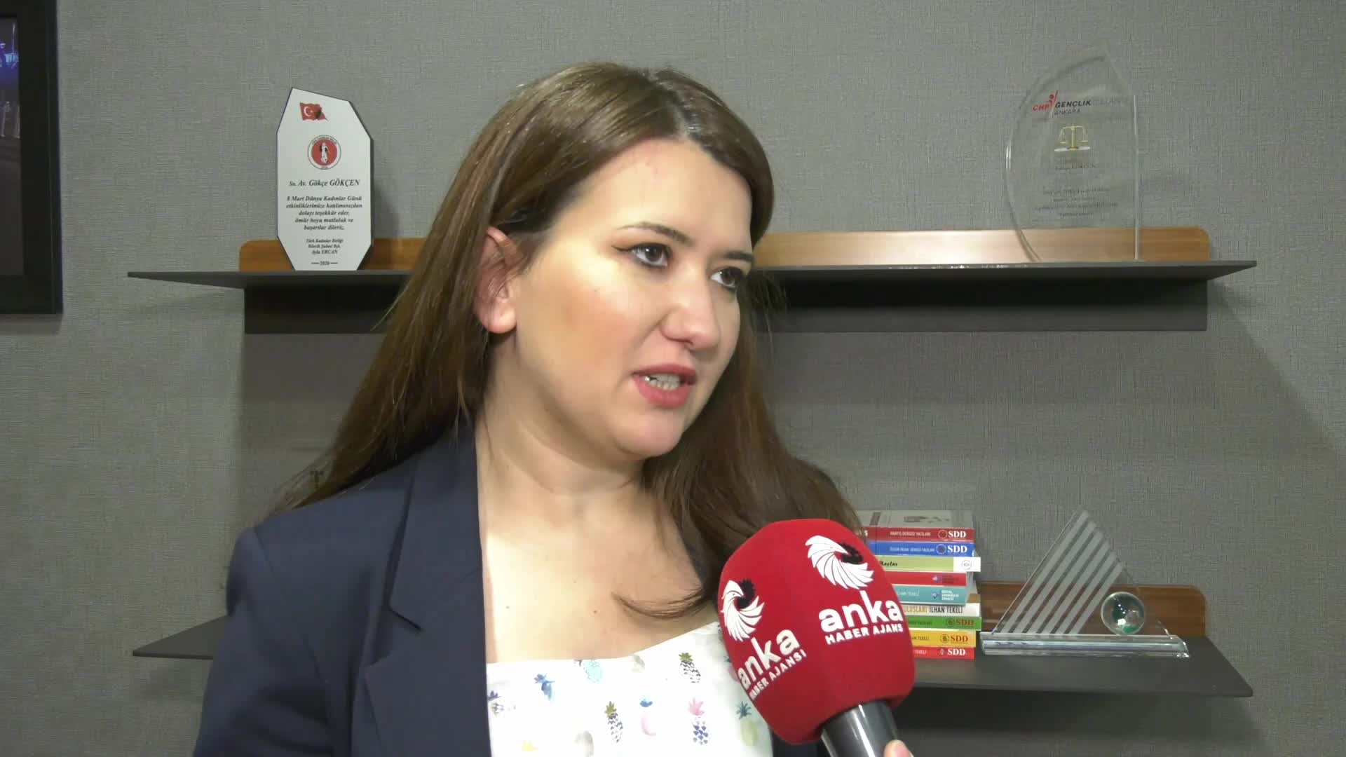 GÖKÇE GÖKÇEN'DEN '9. YARGI PAKETİ' ELEŞTİRİSİ: "BAKANLIKTA HAZIRLANIYOR, SONRA MECLİS'TEN TEKLİF EDİLMİŞ GİBİ YÖNTEM İŞLETİLİYOR. BU DOĞRU DEĞİL"