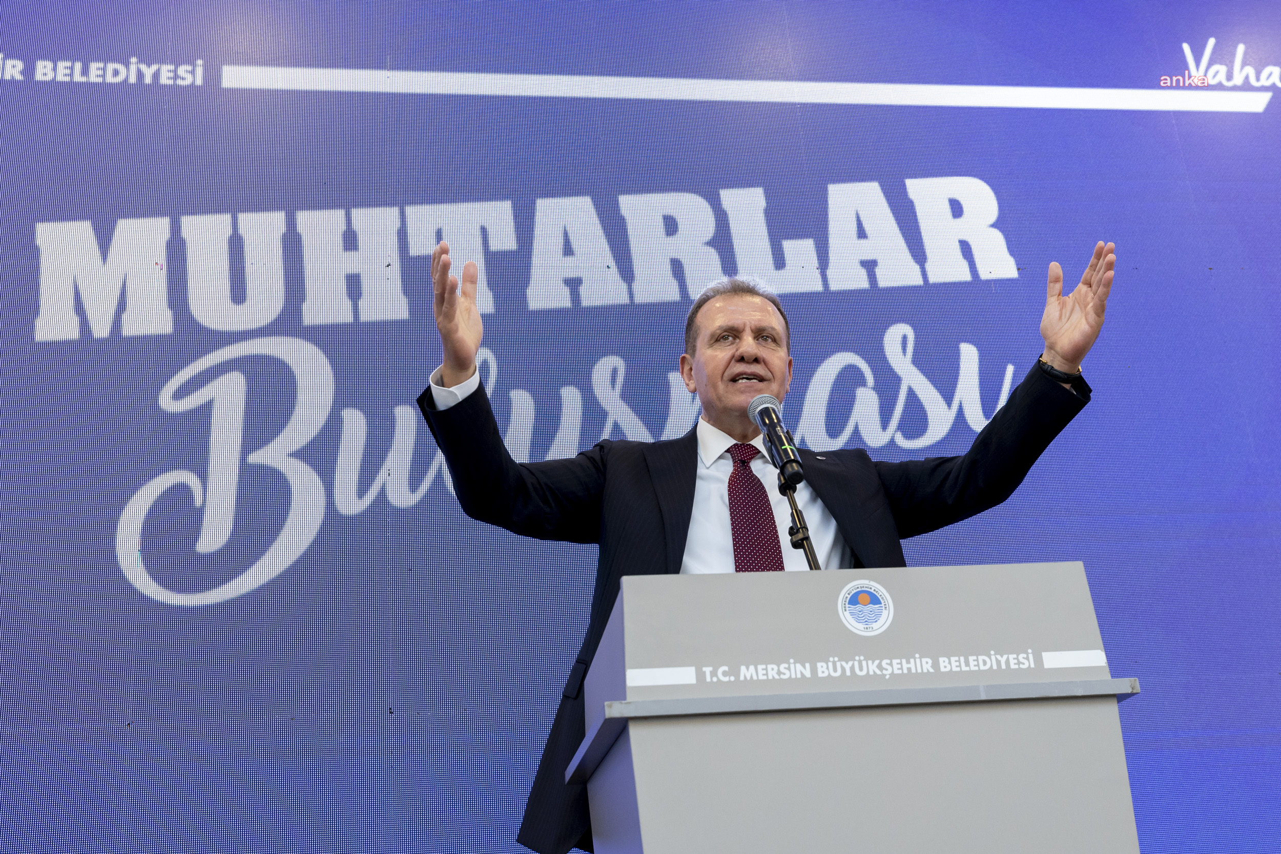 MERSİN BÜYÜKŞEHİR BELEDİYE BAŞKANI SEÇER, TARSUS VE ÇAMLIYAYLA MUHTARLARIYLA BİR ARAYA GELDİ