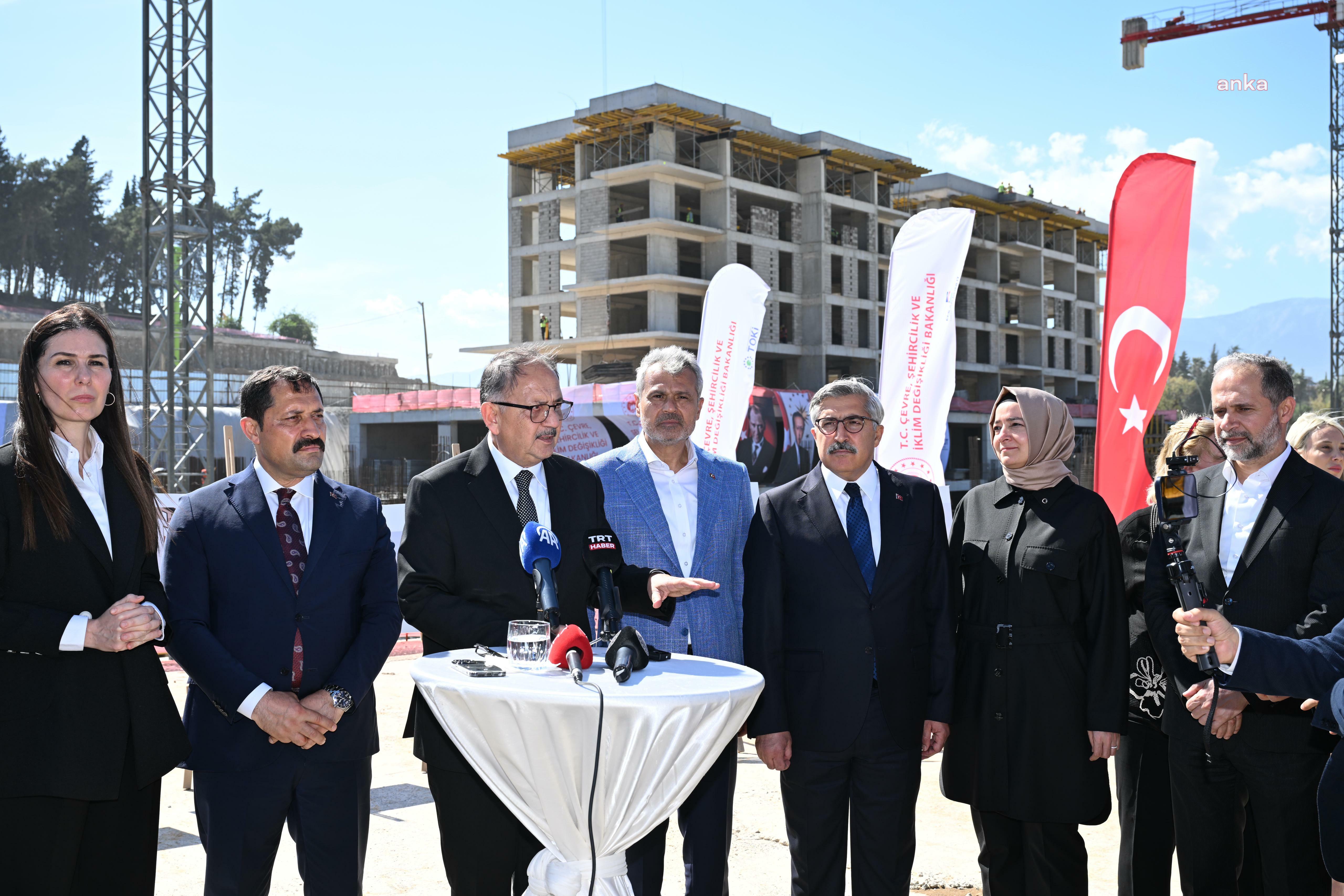 BAKAN ÖZHASEKİ, HATAY'DA İNCELEMELERDE BULUNDU, BÜYÜKŞEHİR BELEDİYE BAŞKANI ÖNTÜRK İLE GÖRÜŞTÜ