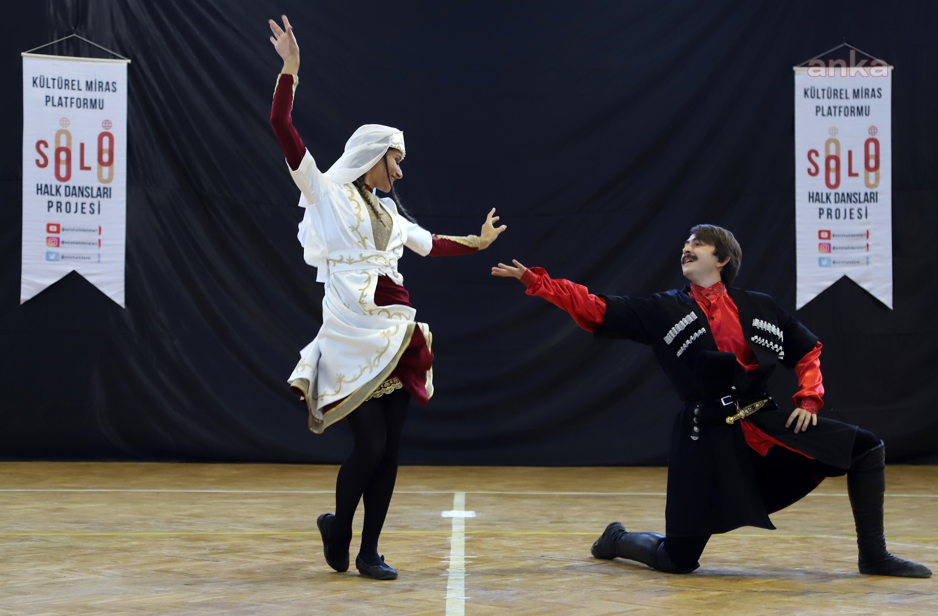 MENDERES'TE BİR İLK; SOLO HALK DANSLARI