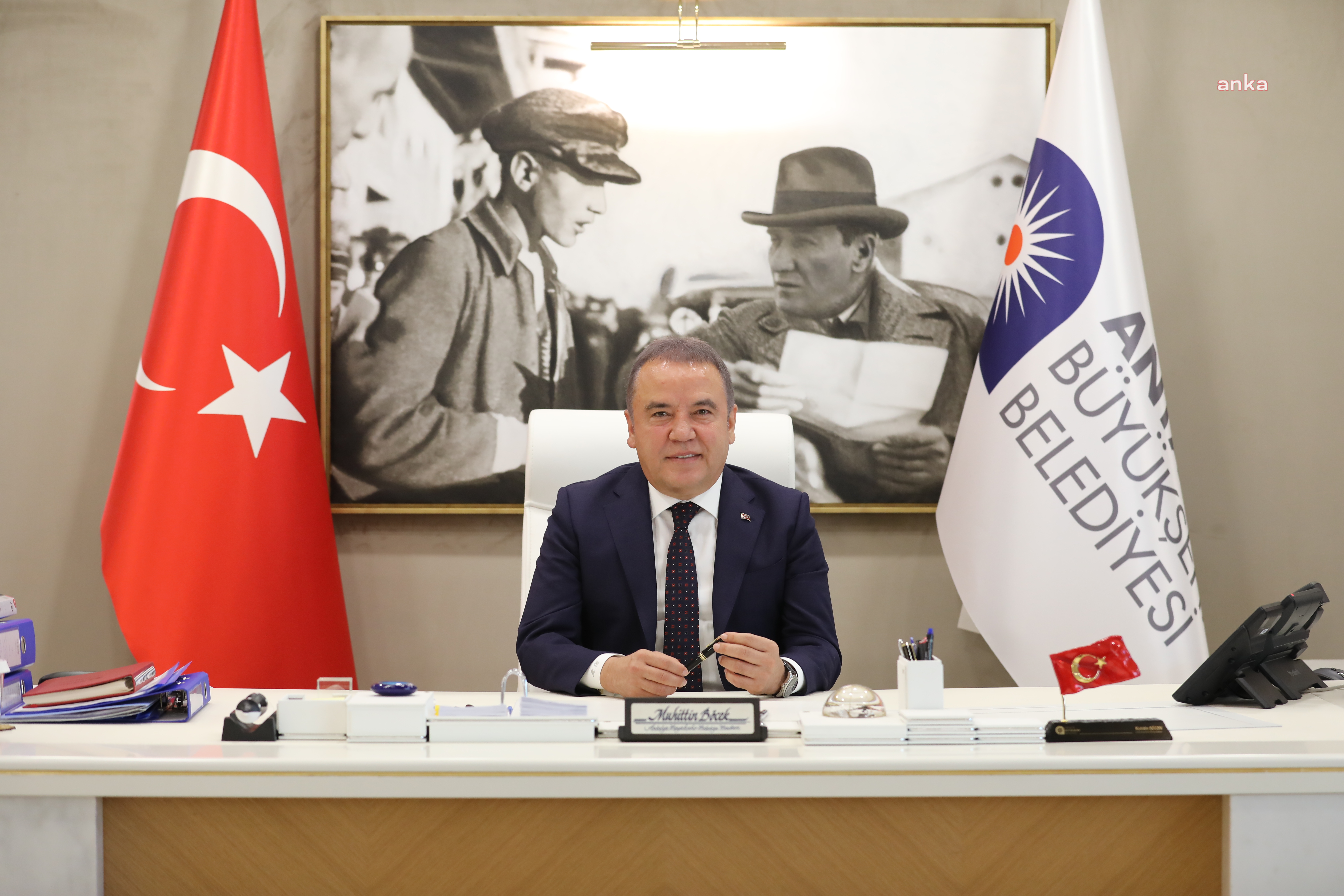 MUHİTTİN BÖCEK’TEN ANNELER GÜNÜ MESAJI