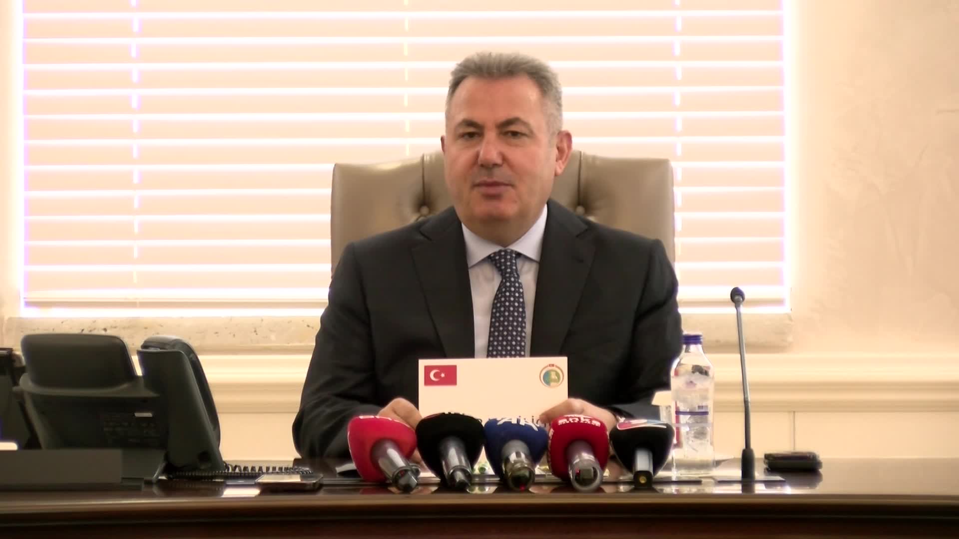 İZMİR VALİSİ ELBAN: “NARKOTİK SUÇLARDA OLAY SAYISI BU YIL GEÇEN YILIN AYNI DÖNEMİNE GÖRE YÜZDE 28 ARTTI”