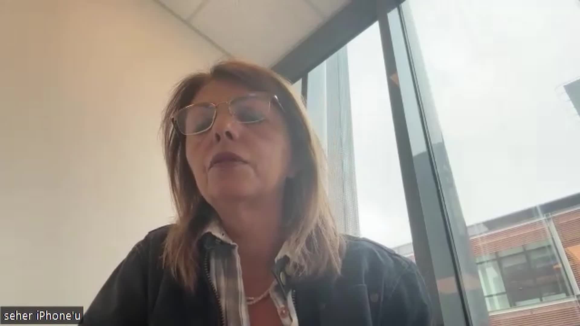 ÖĞRENCİLERİN ÖĞRETMENLERE UYGULADIĞI ŞİDDET... PSİKİYATRİST PROF. DR. SEHER AKBAŞ: “ŞİDDET İÇERİKLİ GÜNDEME MARUZ KALARAK BUNUN UYGULAYICILARI HALİNE GELMİŞ GENÇLERLE KARŞI KARŞIYAYIZ”