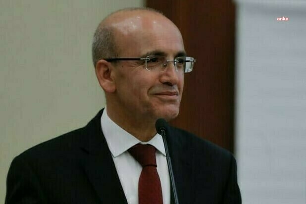 MEHMET ŞİMŞEK: "KUR VE FAİZ SÜBVANSİYONUYLA BİR YERE VARAMAYIZ, TASARRUF PAKETİ AÇIKLAYACAĞIZ, BU İLK AMA SON OLMAYACAK”
