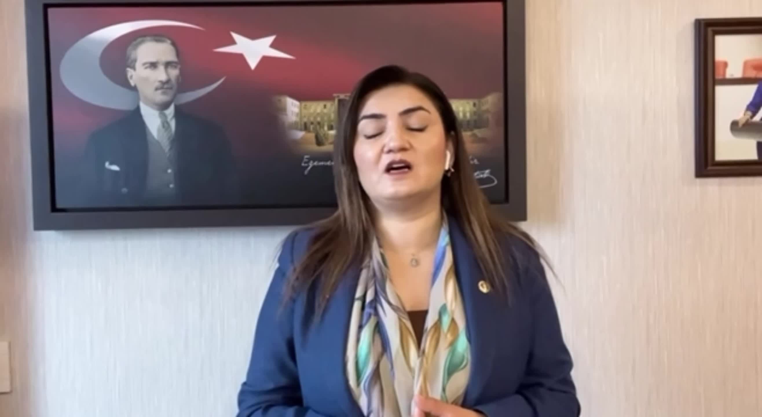 SEVDA ERDAN KILIÇ, MEB'İN ÇEDES'LE ÇOCUKLARA SEÇİM ÜZERİNDEN SİYASİ PROPAGANDA YAPTIĞINI AÇIKLADI: DERHAL SORUŞTURMA BAŞLATILMASINI BEKLİYORUZ"