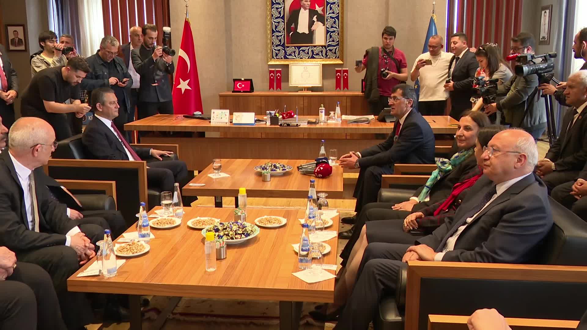 ÖZGÜR ÖZEL KÜTAHYA'DA... "KÜTAHYA BELEDİYE BAŞKANININ BAŞDANIŞMANI YILMAZ BÜYÜKERŞEN’DİR”