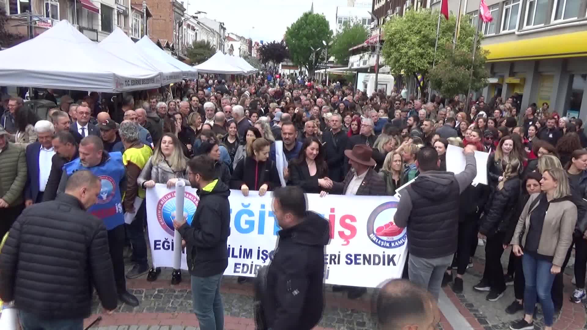 EDİRNE’DE ÖĞRETMENLER ŞİDDETİ PROTESTO ETTİ,  BİR GÜN İŞ BIRAKTI